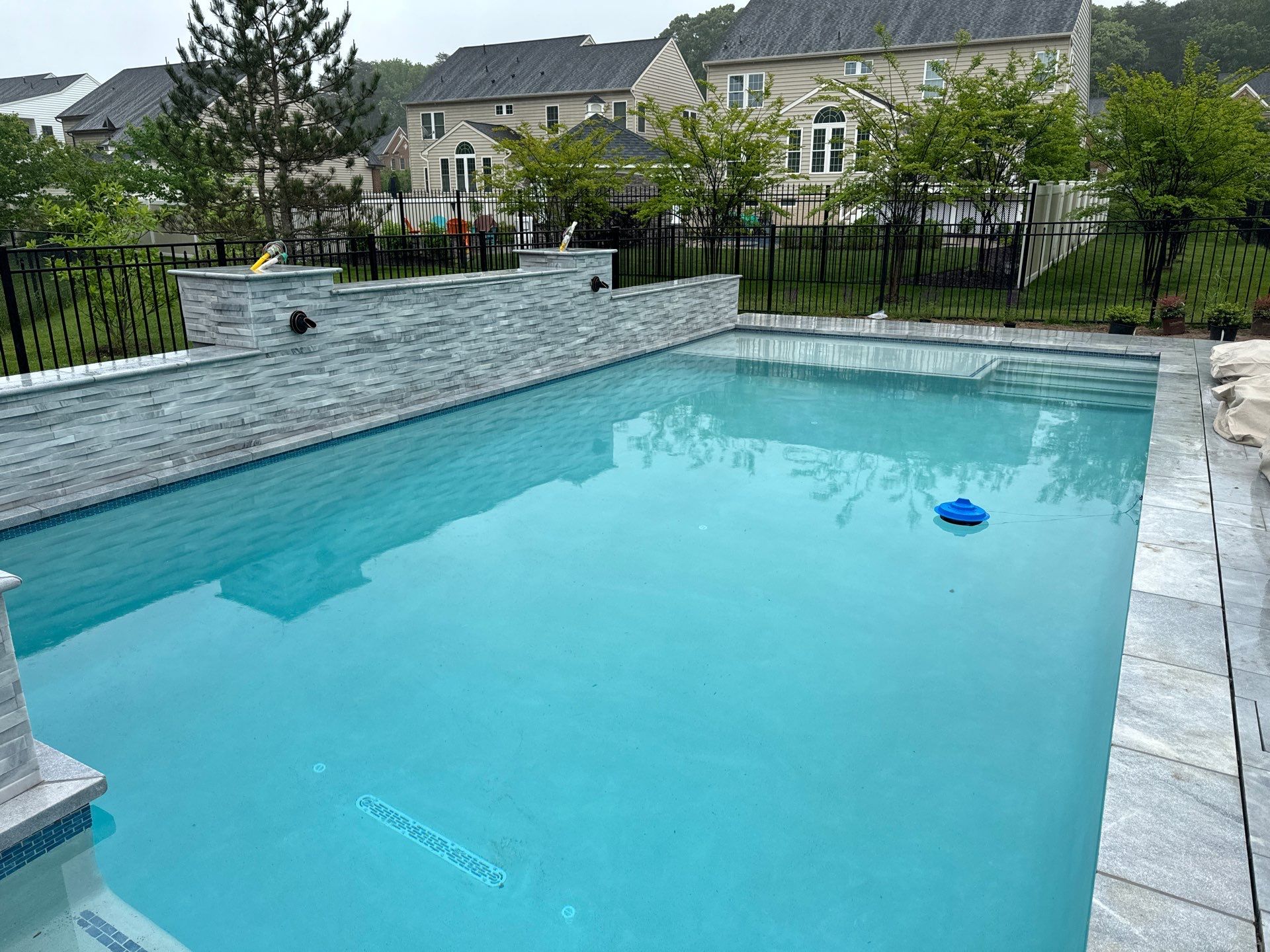 Gunite Pool w/ Spa and Water Features by Elysium Pools