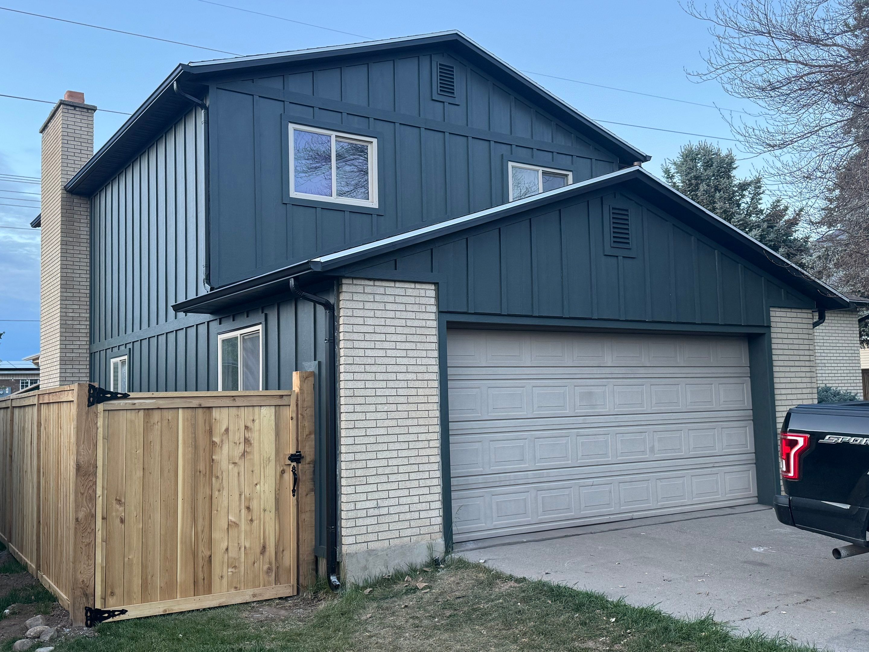 Sandy | Monochromatic Hardie Board & Batten | Iron Gray by Ideal Siding Utah