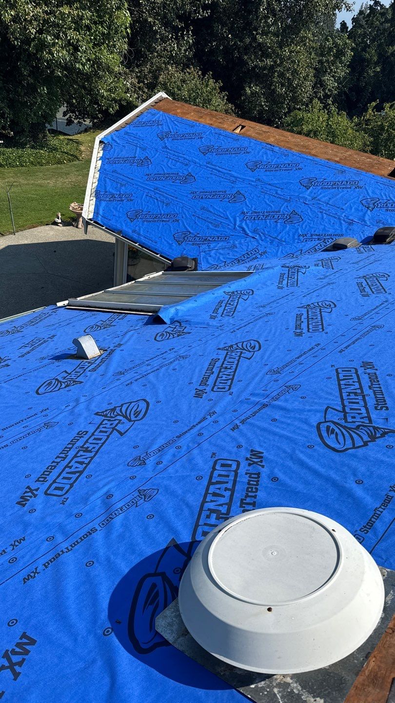 Residential Re-Roof using GAF Timberline HDZ Driftwood by Top Notch Roofing Inc