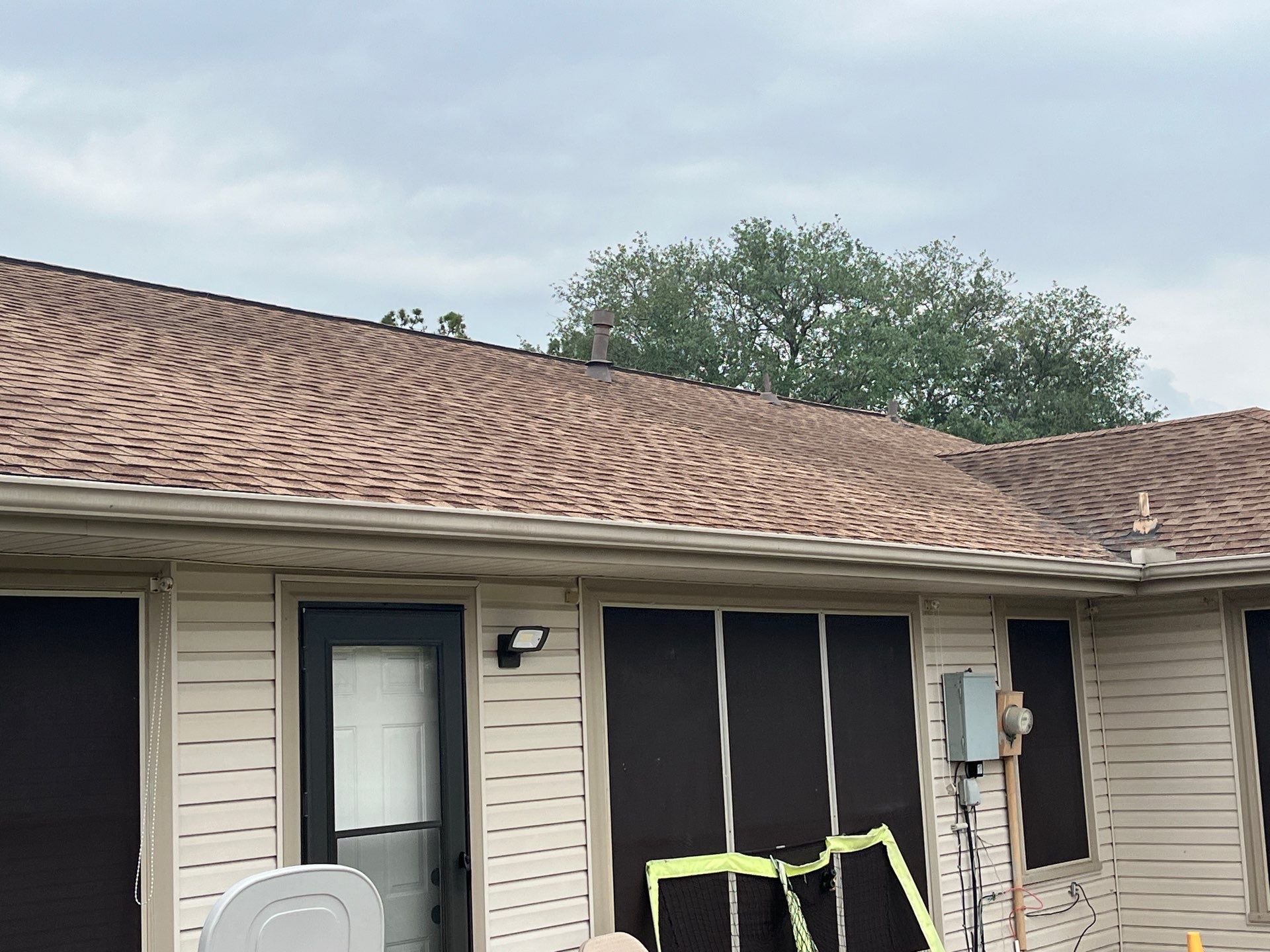 Hail Damage using Owen's Corning Duration (Lifetime) Shingles by Roof Repair Company