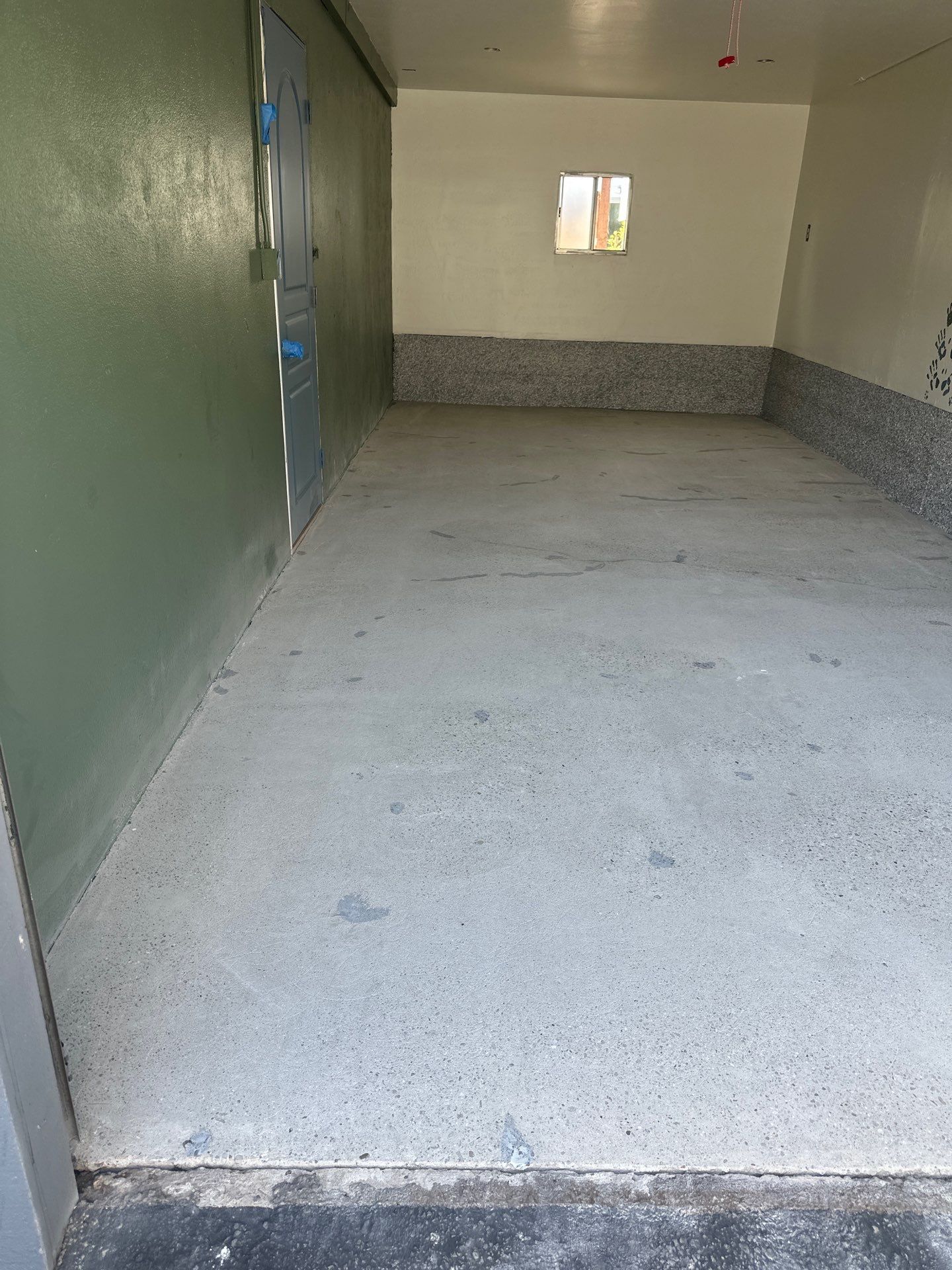Morro Bay Garage Floor Coating with Simiron Decorative Chips by MGP Coatings