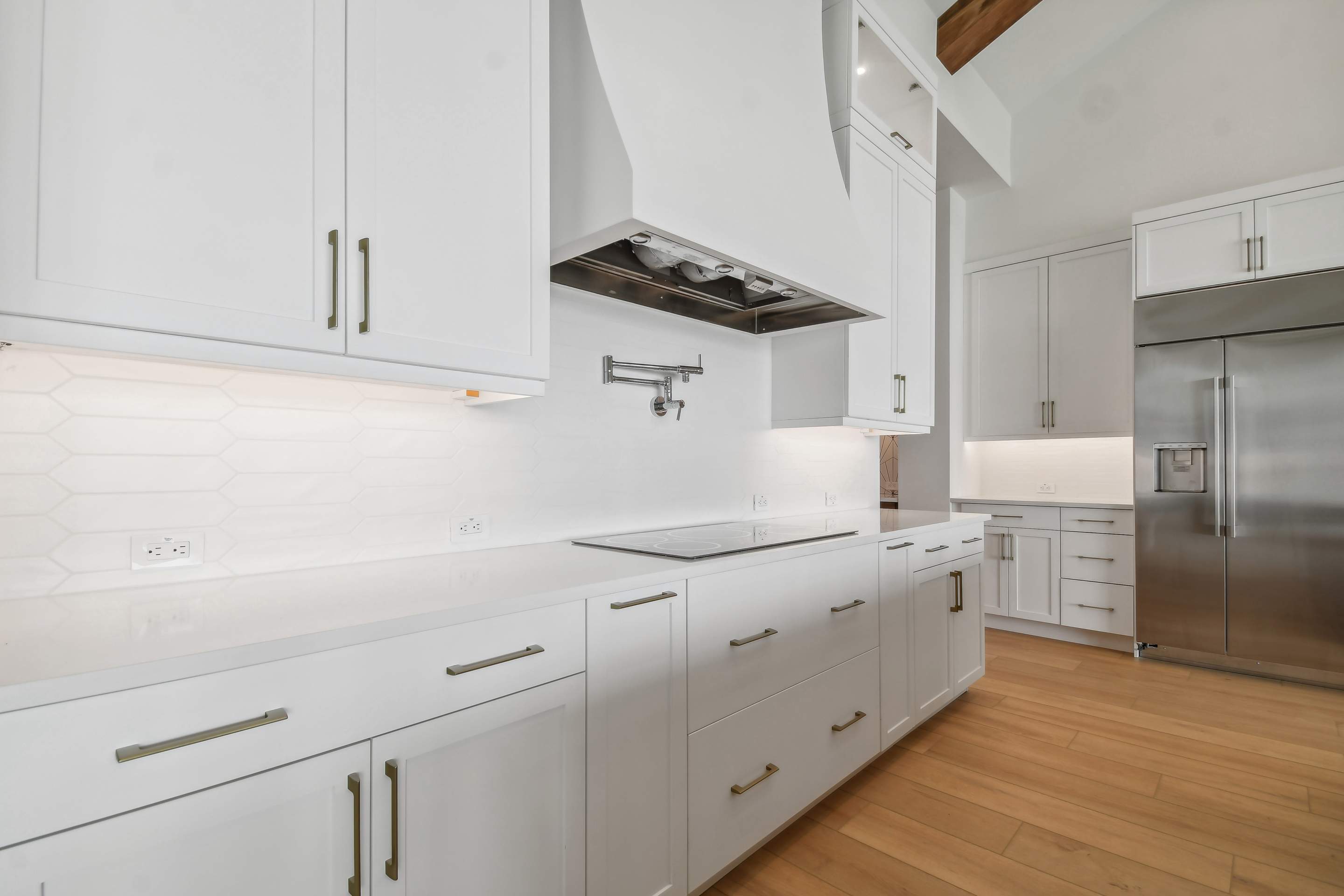 Custom Kingston by Lyons Heritage Tampa, LLC