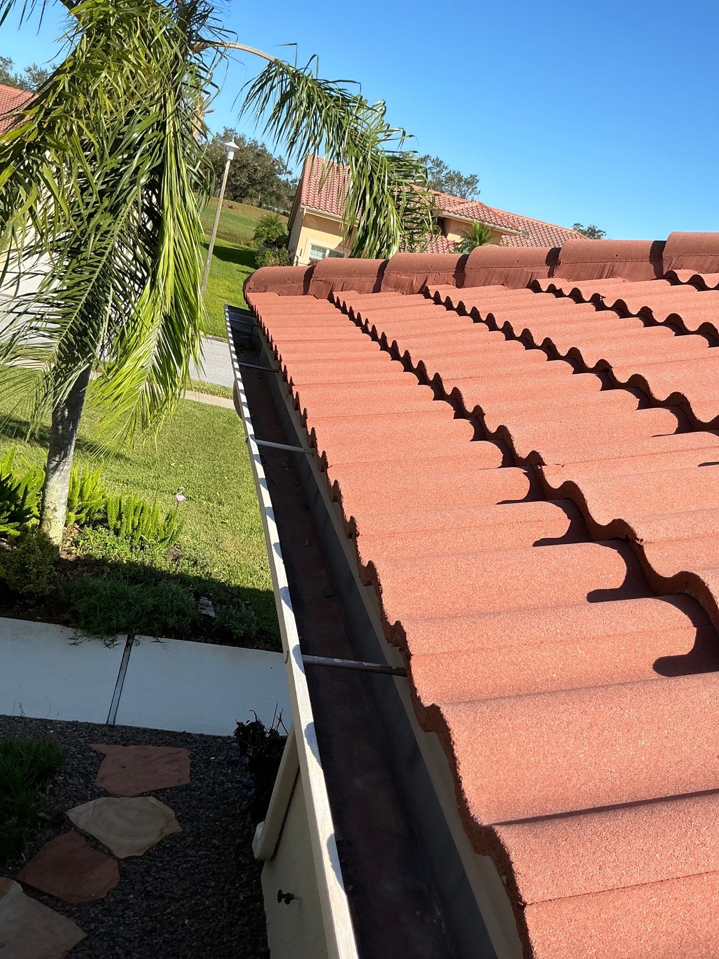 Gutter Cleaning Services in Sarasota FL by Gutter Professors