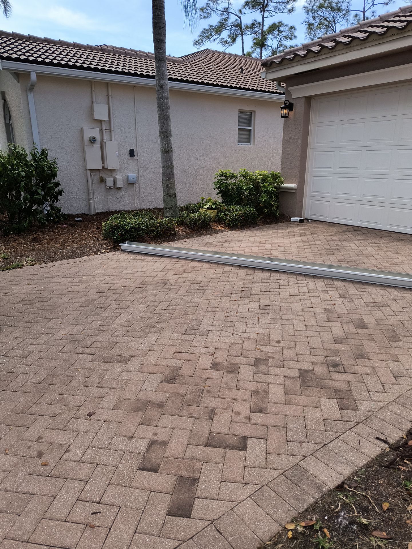 White Aluminum K-style Gutters 6'' K-style and Downspouts in Naples FL by Gutter Professors