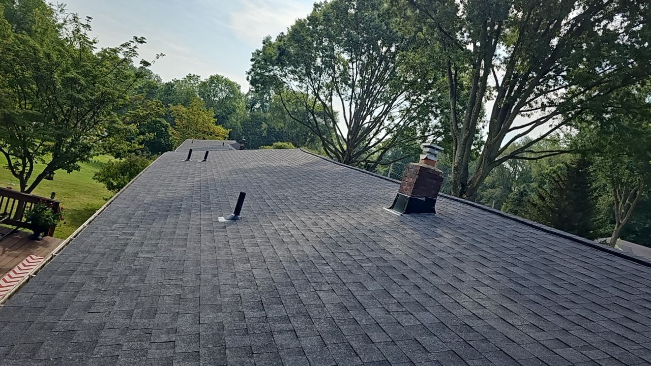 OWENS CORNING COLOR: Onyx Black by Eagle Eye Roofing
