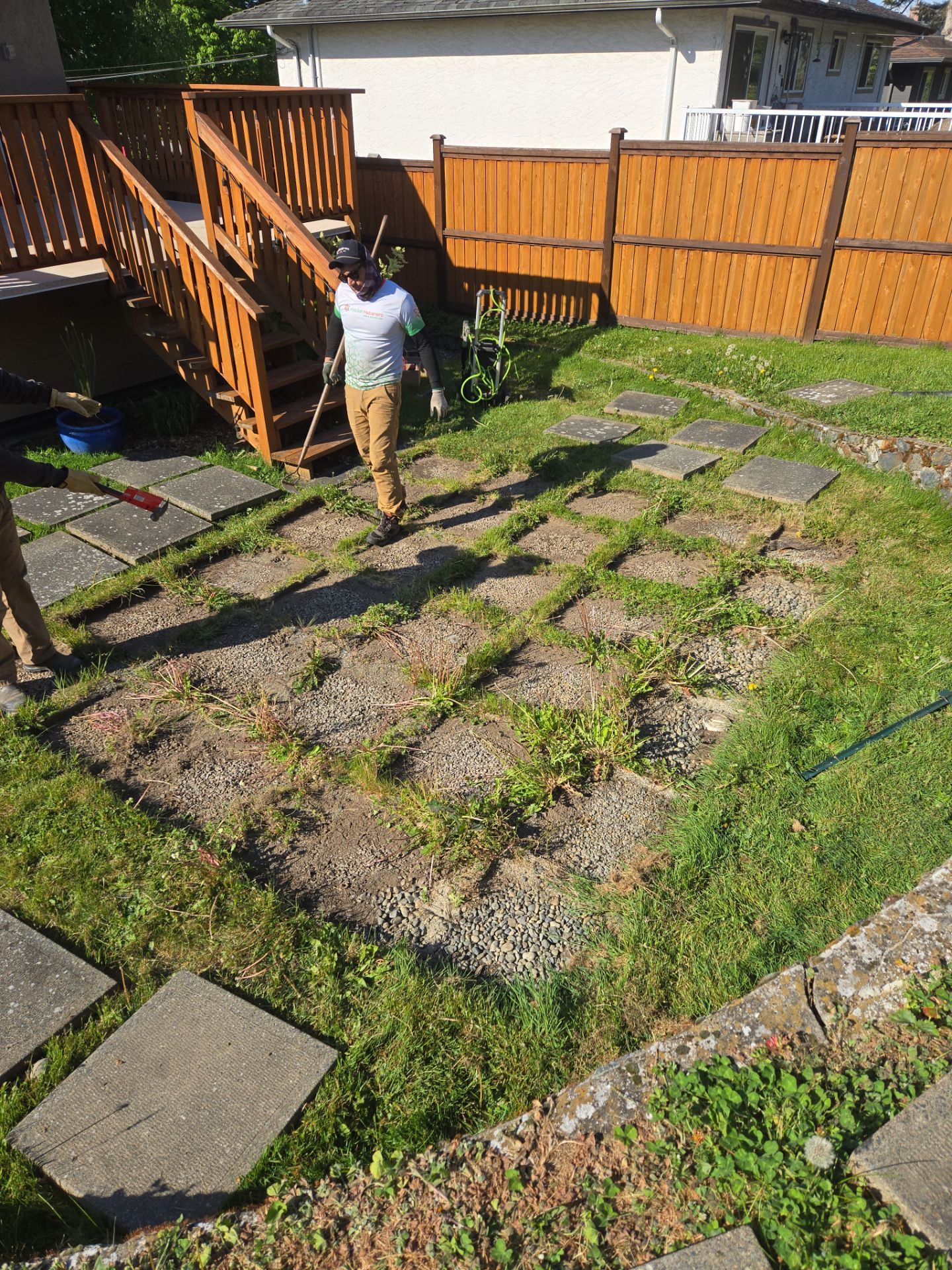 Paver Reinstallation and Restoration – Drainage and Aesthetic Enhancement by Habanero Garden and Exterior Care