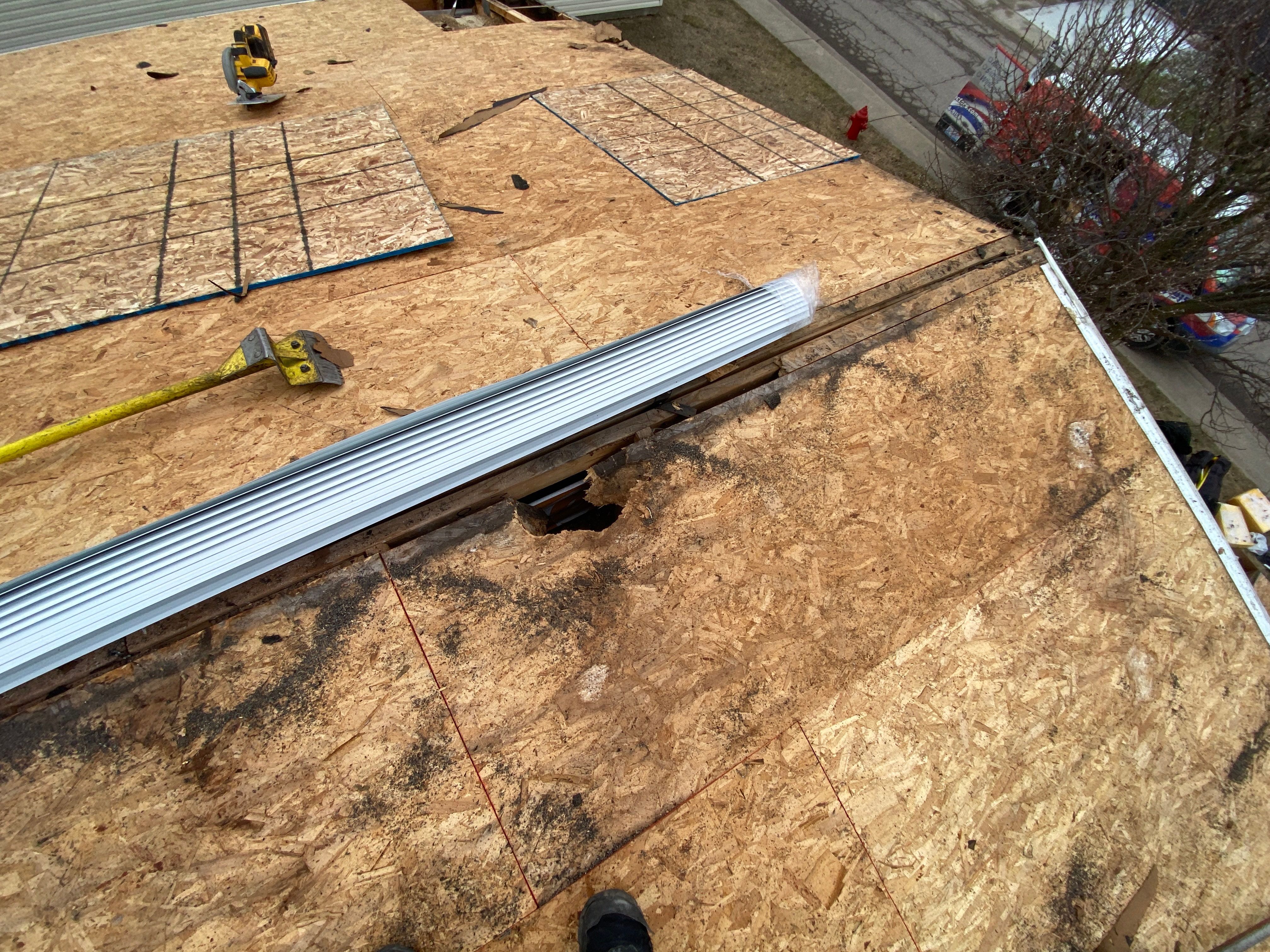 Roof Replacement using CertainTeed Landmark by 180 Contractors