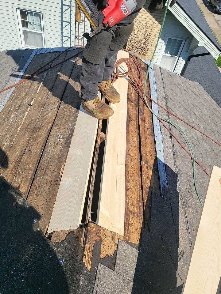 ATLAS PINNACLE COLOR: WEATHERED WOOD DRIP EDGE: MUSKET BROWN by Eagle Eye Roofing