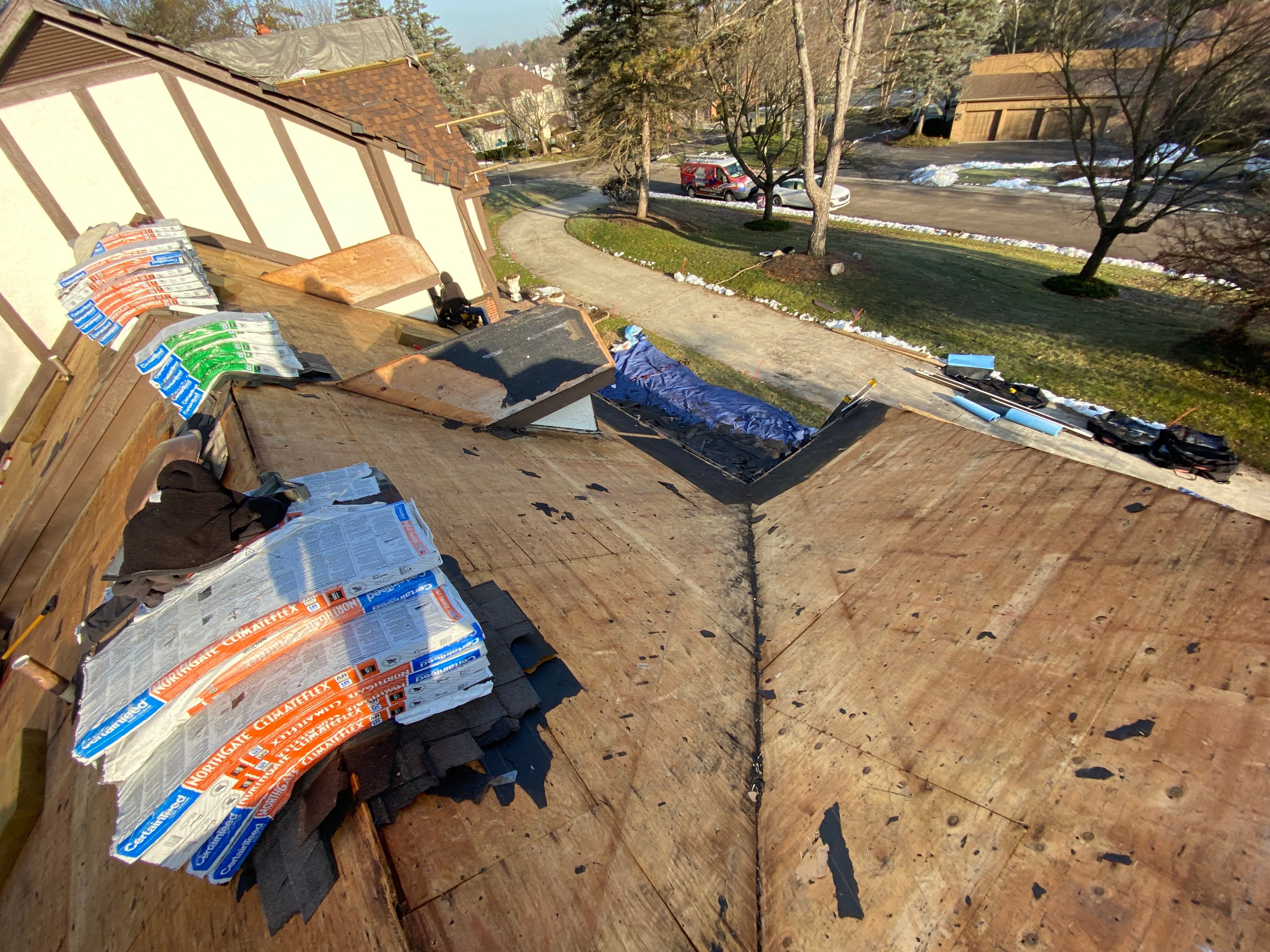 Roof Replacement using CertainTeed Landmark by 180 Contractors