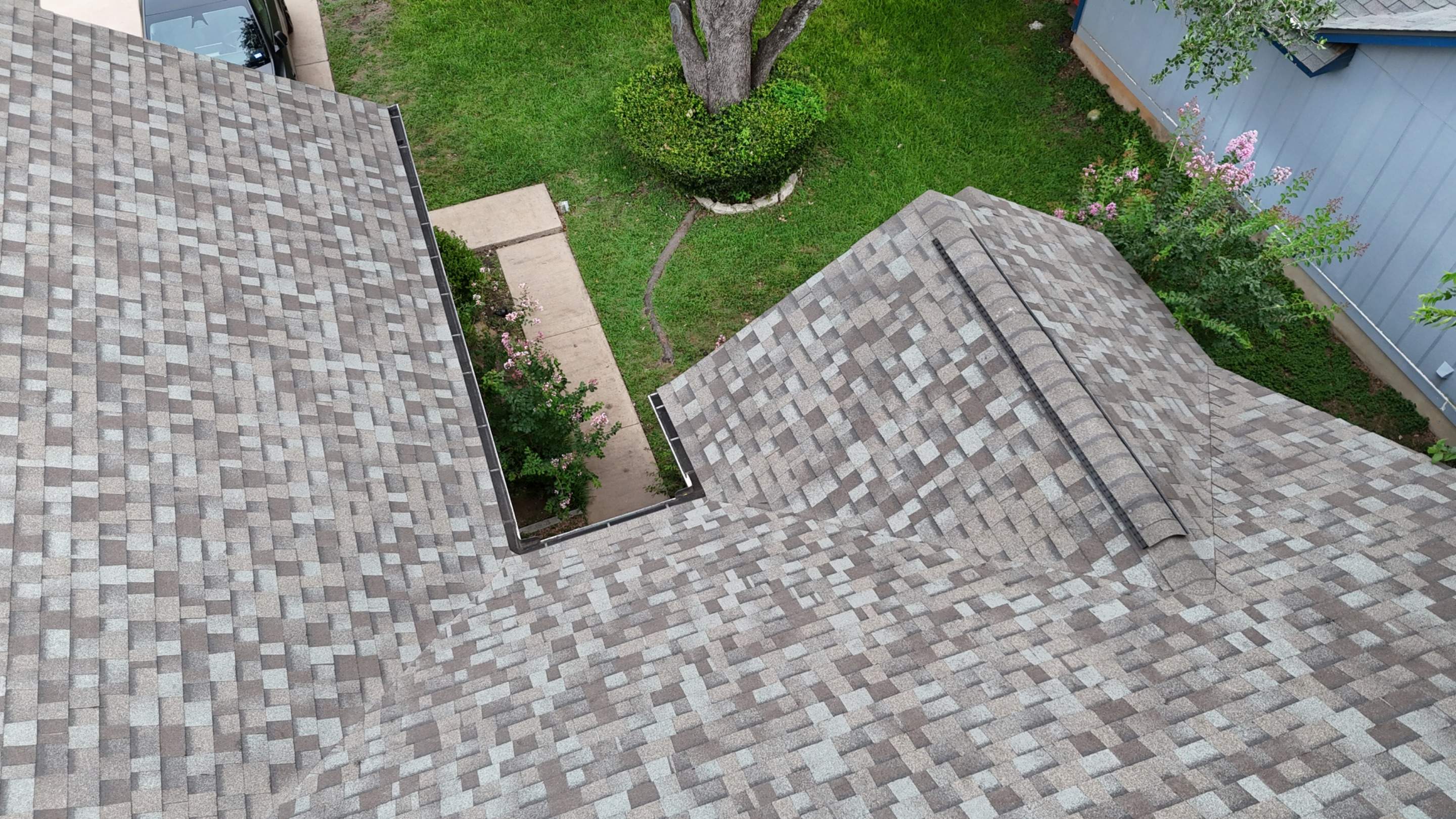 Driftwood - Owens Corning TruDefinition Duration by RoofsOnly.com