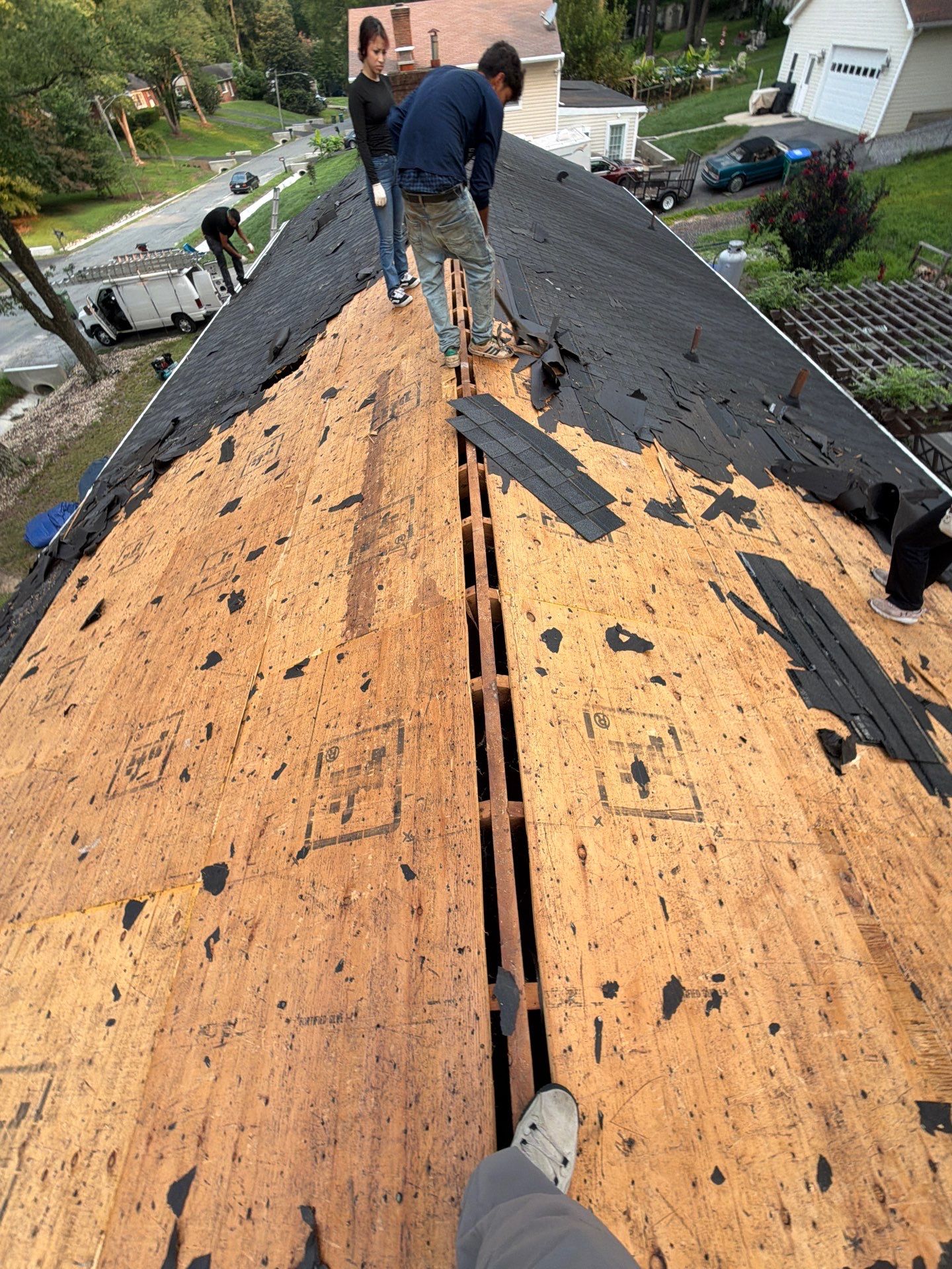 Asphalt Shingle Roof Replacement and Gutter Installation in Richmond by Cade Construction