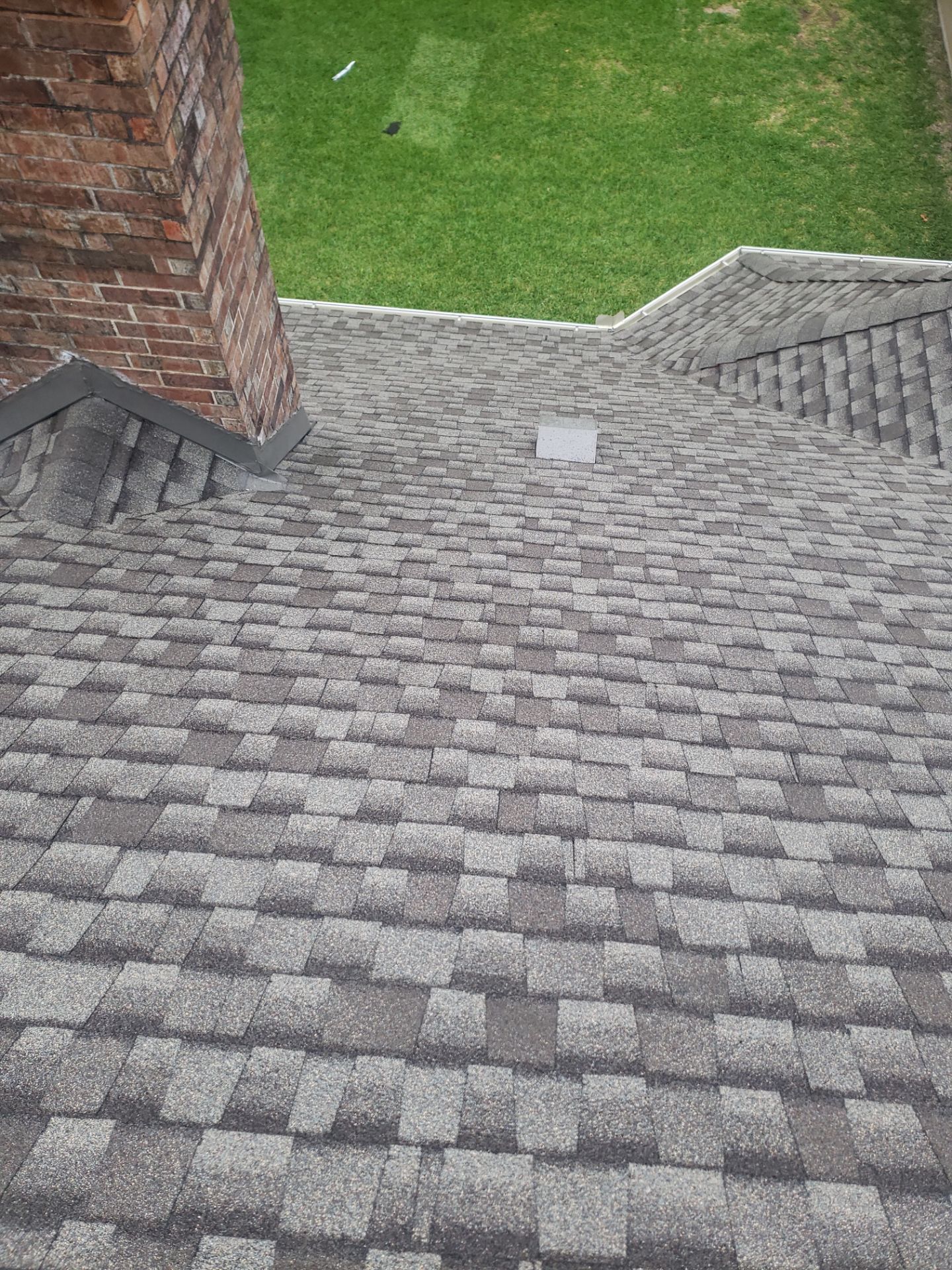 GAF UHDZ - Weathered Wood by Elite Roofing LLC