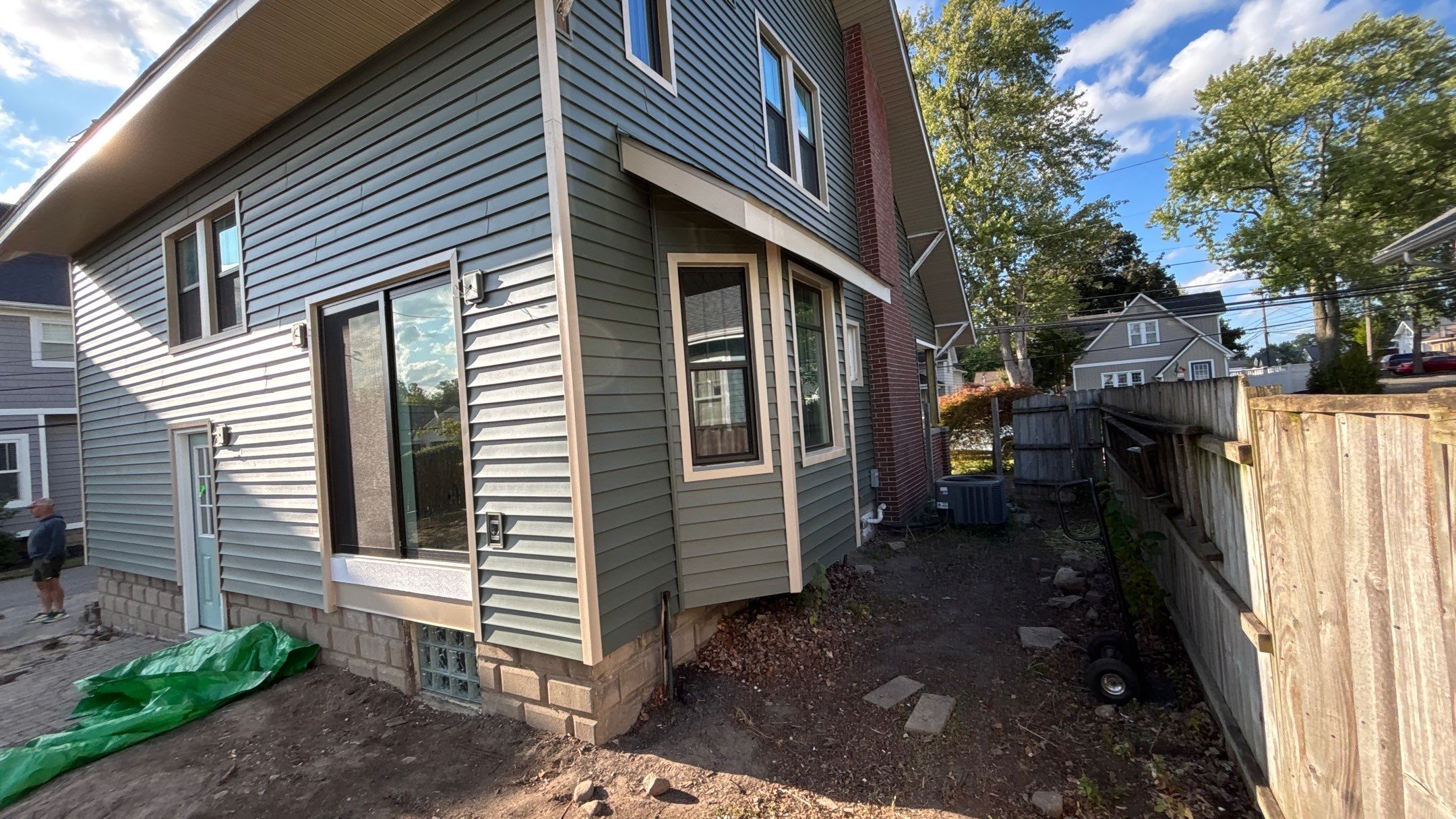 Siding Replacement using Alside Charter Oak D4.5" Deep Moss by 180 Contractors