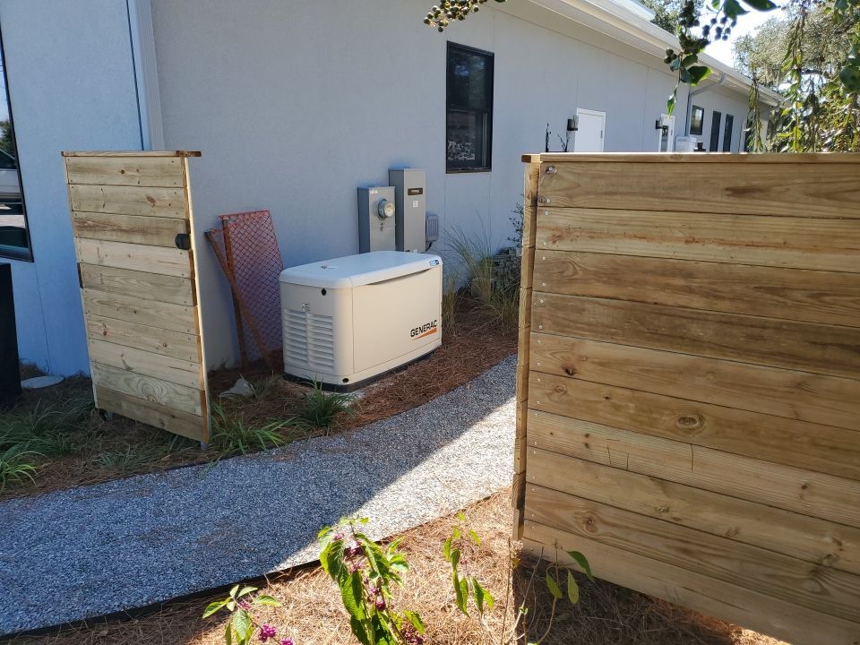 Custom Horizontal Fence  by Hip Square Fence Inc.