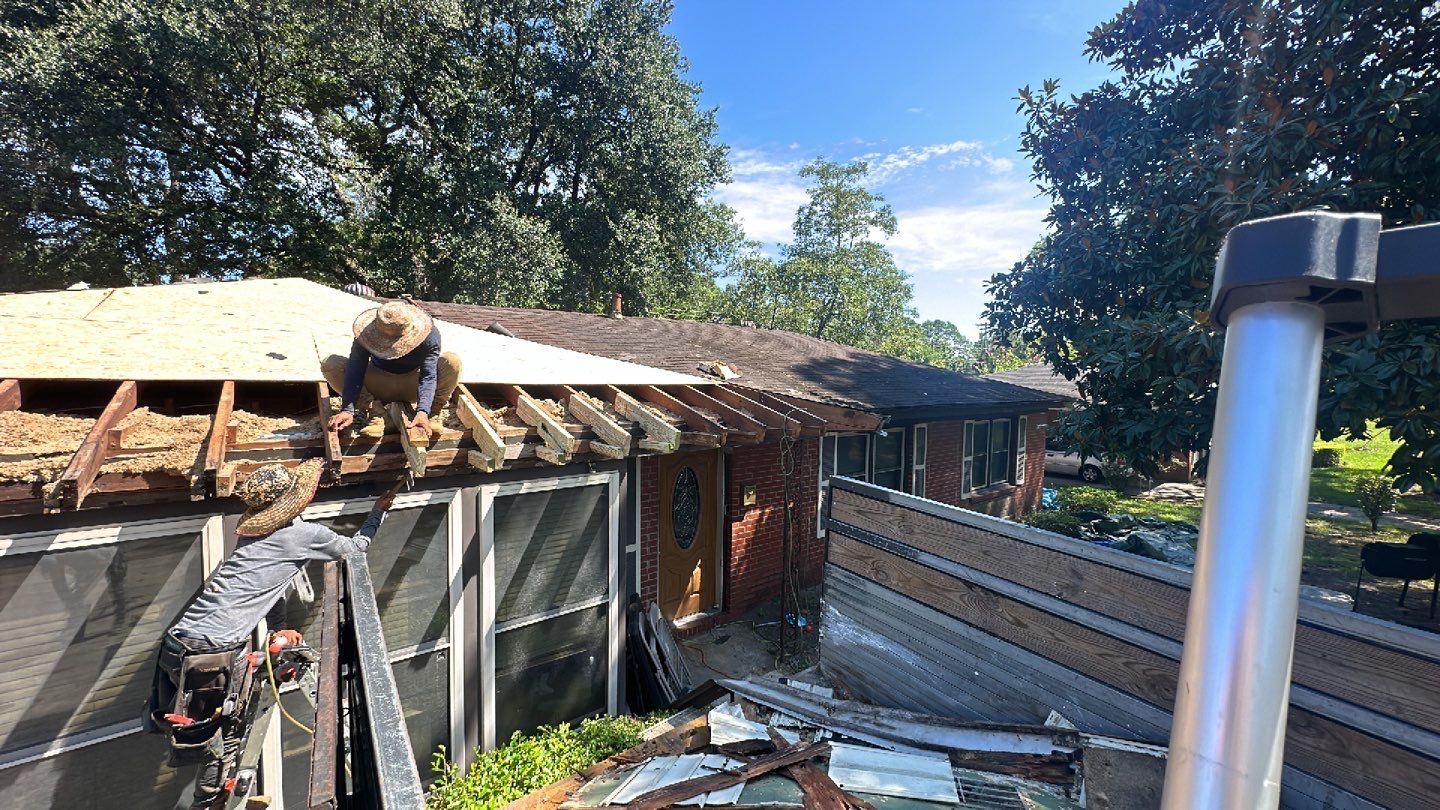 Residential Roofing Installation using Owens Corning Oakridge Estate Grey by Talya Roofing