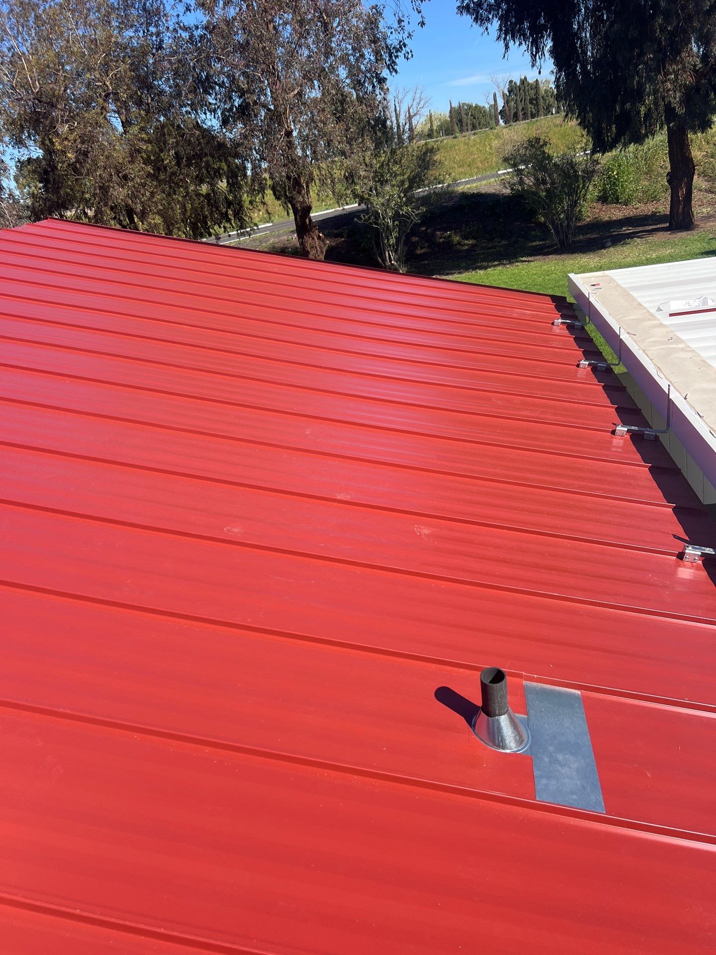 Metal Roofing by Straight Edge Roofing Inc
