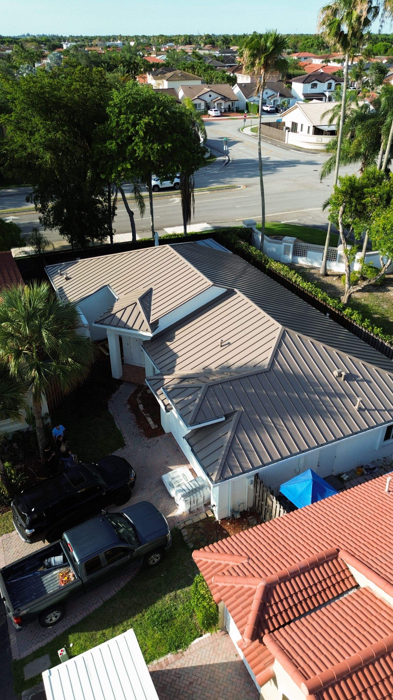 Metal Roof - Galvalume - Sandstone by Istueta Roofing