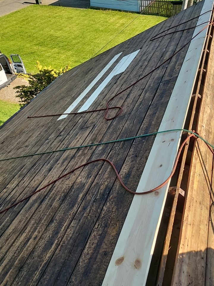 ATLAS PINNACLE COLOR: WEATHERED SHADOW by Eagle Eye Roofing
