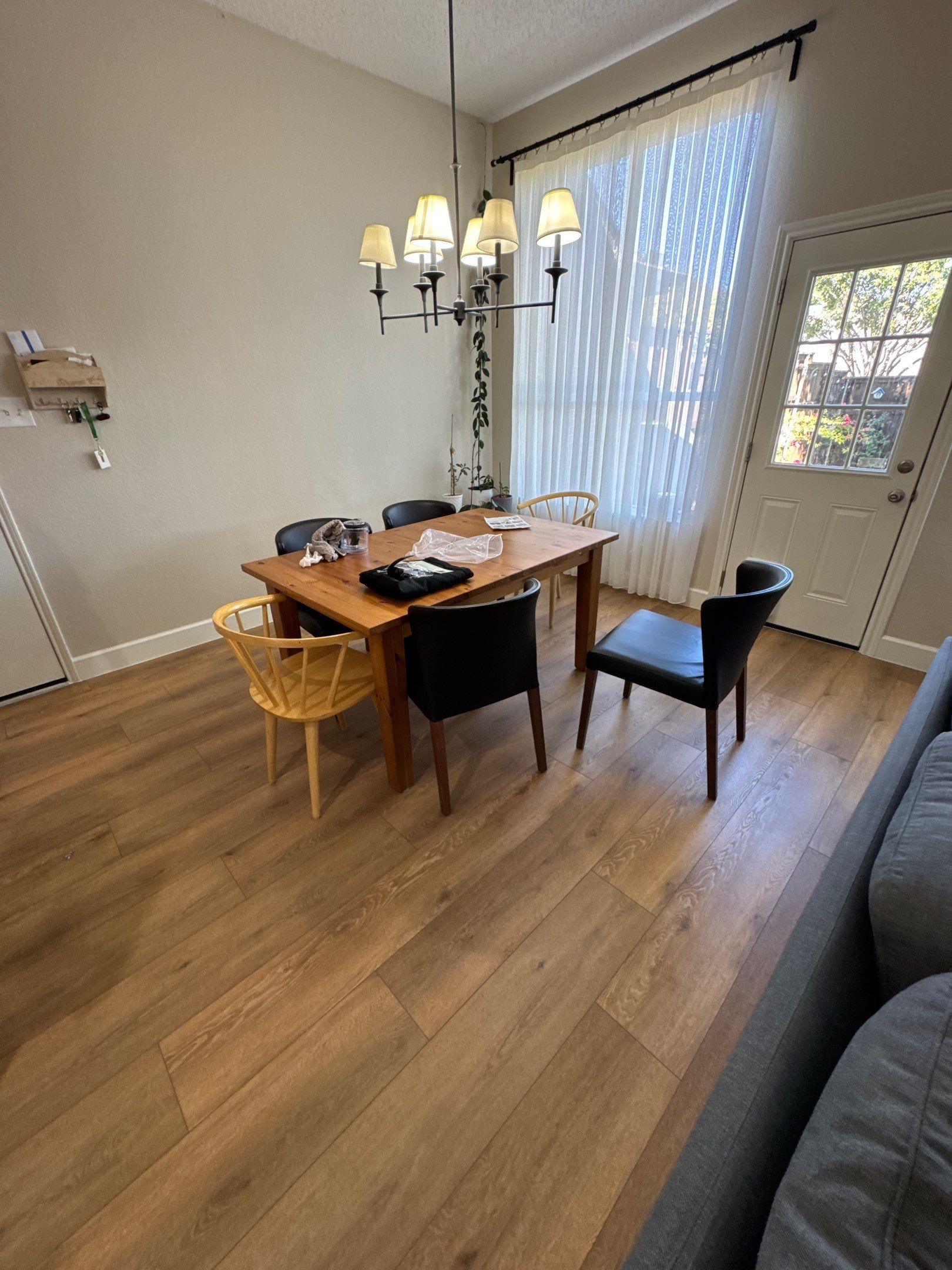 Full-Spectrum Home Makeover: Floor-to-Ceiling Remodel in 25 Days by Tibi Soli LLC