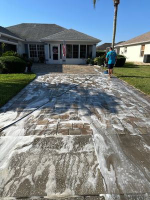 Paver Cleaning and Sealing in Sun City Center