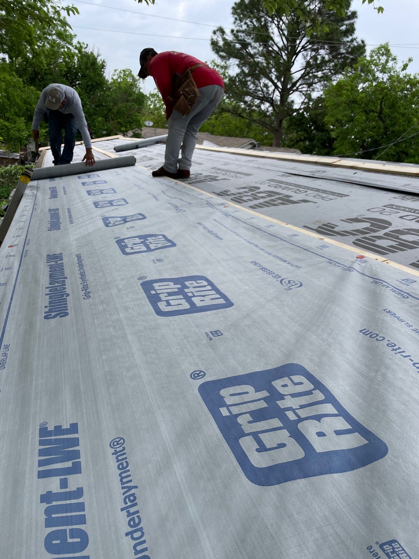 Roof Damage using ATLAS Pinnacle Pristine Shingles by Harvey Roofing & Construction