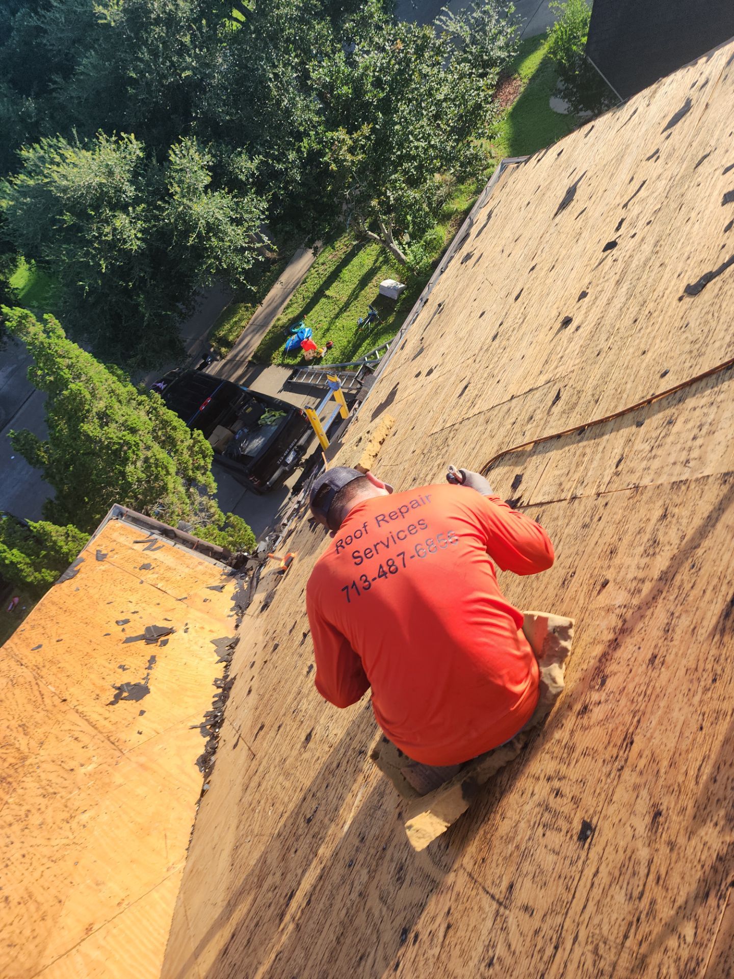 Residential Roofing Installation using Owen's Corning Duration (Lifetime) Shingles by Roof Repair Company