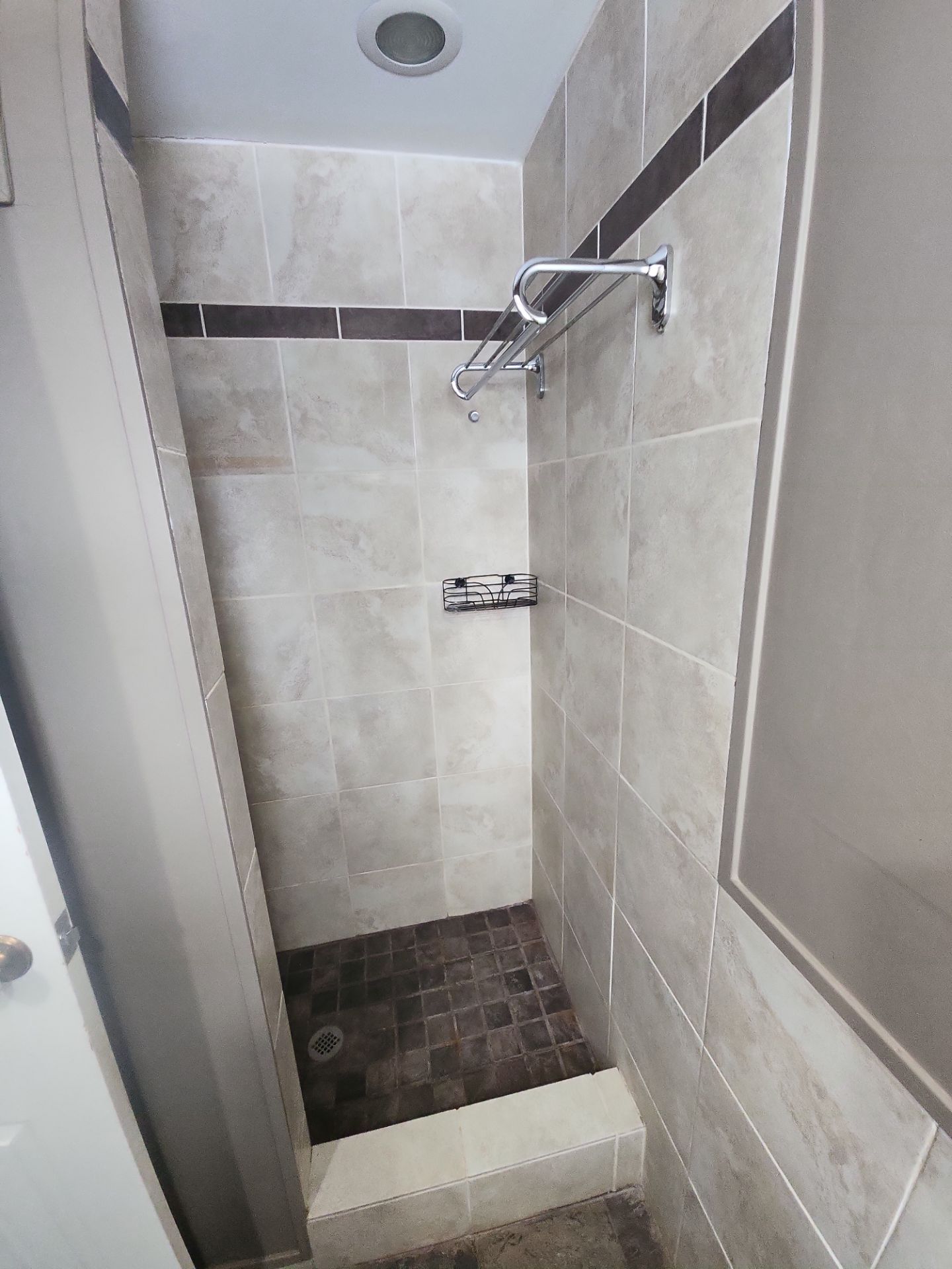 Family Bathroom remodel by Eco-Nature Construction Inc.