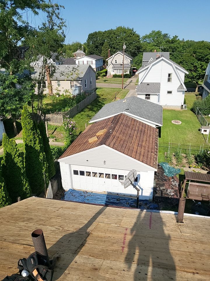 ATLAS PINNACLE COLOR: COASTAL GRANITE by Eagle Eye Roofing