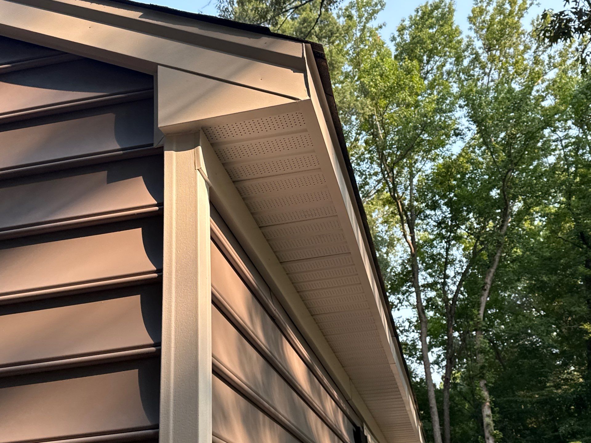 Siding Replacement and Structural Wood Rot Repairs in Mechanicsville by Cade Construction