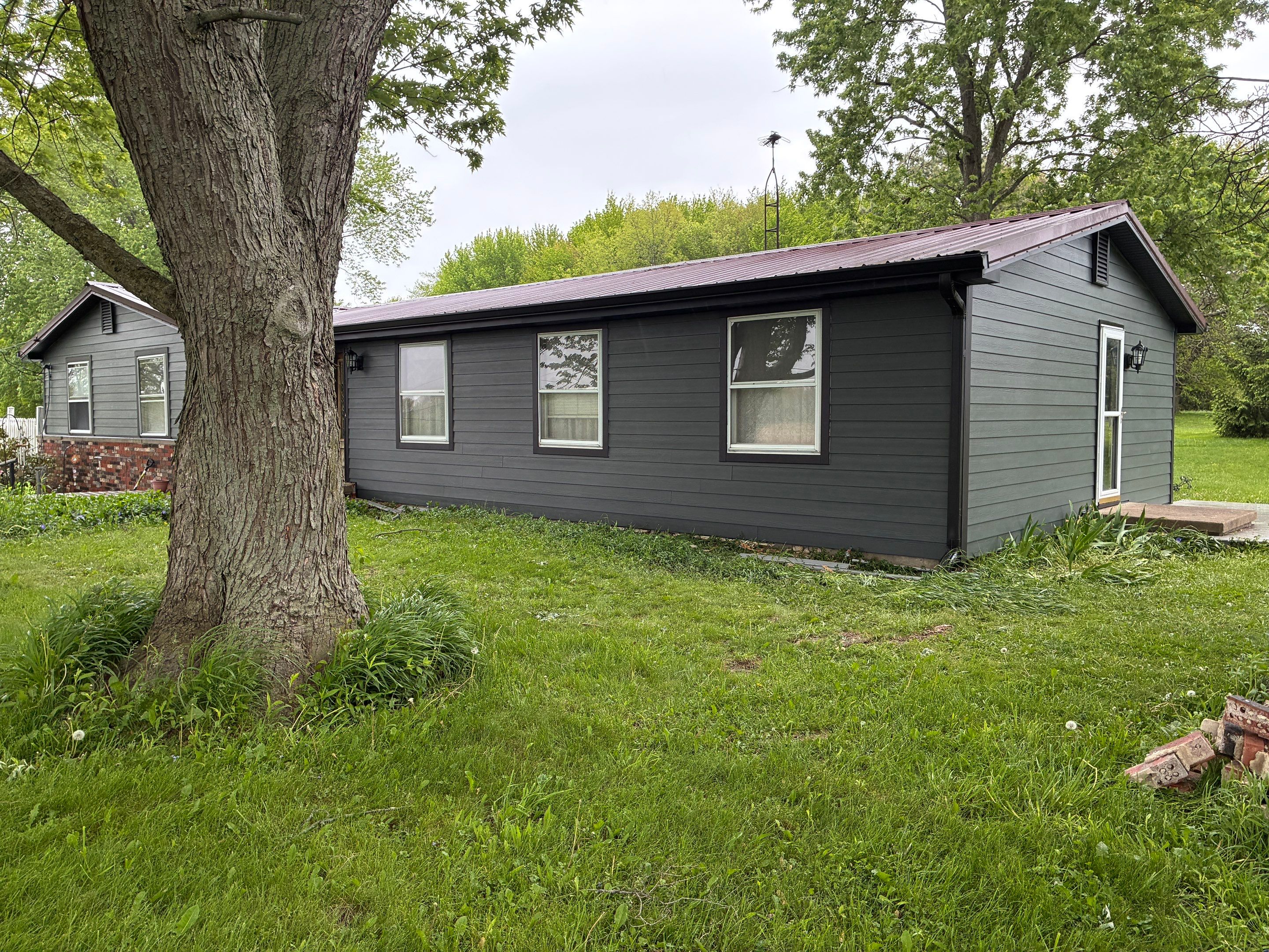 James Hardie Iron Gray in Enon Valley by Ideal Siding Pittsburgh