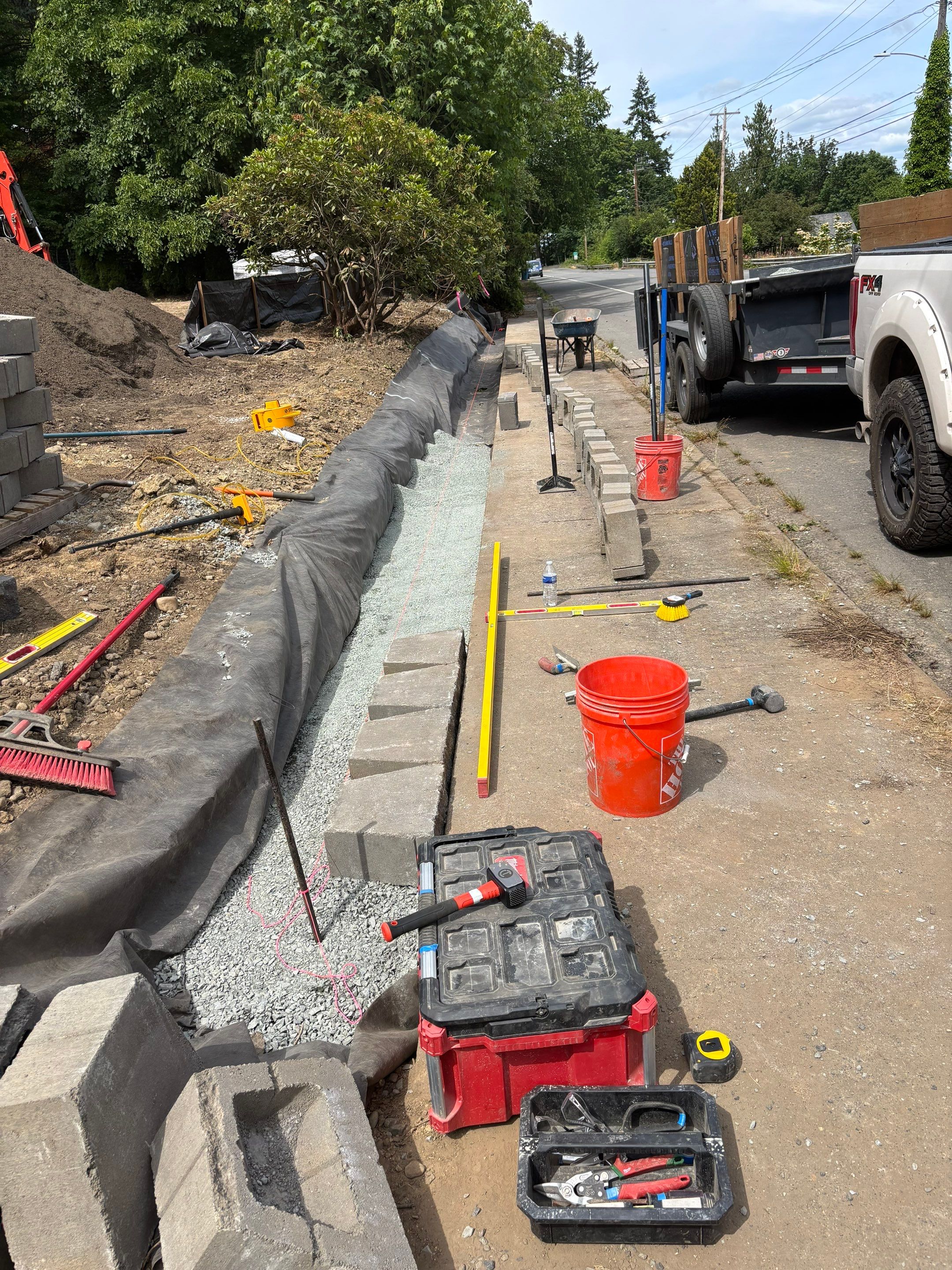 Maple Ave Renovation by Pacific Pine Landscape