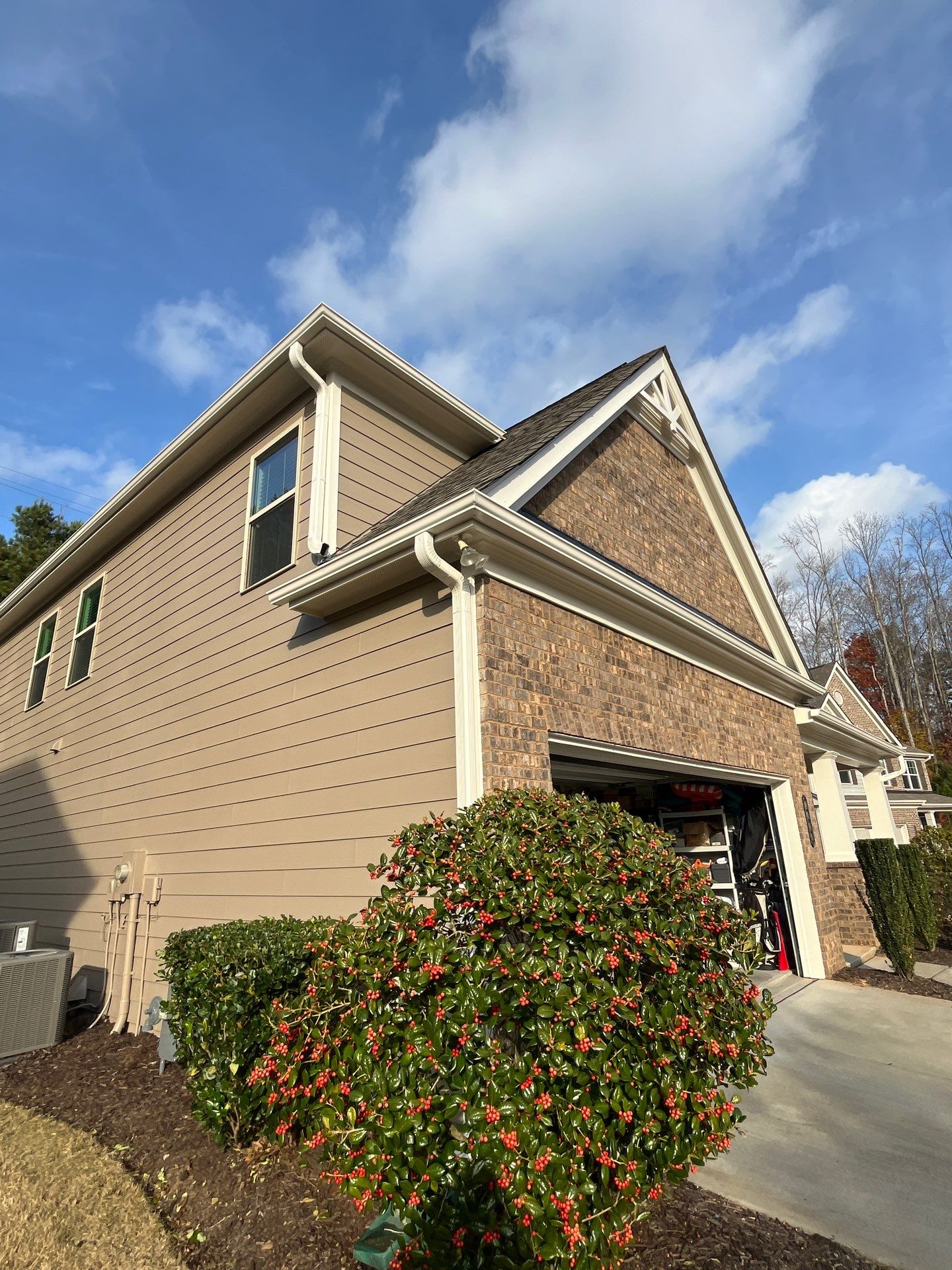 Exterior Repaint in Cumming by Five Star Painting