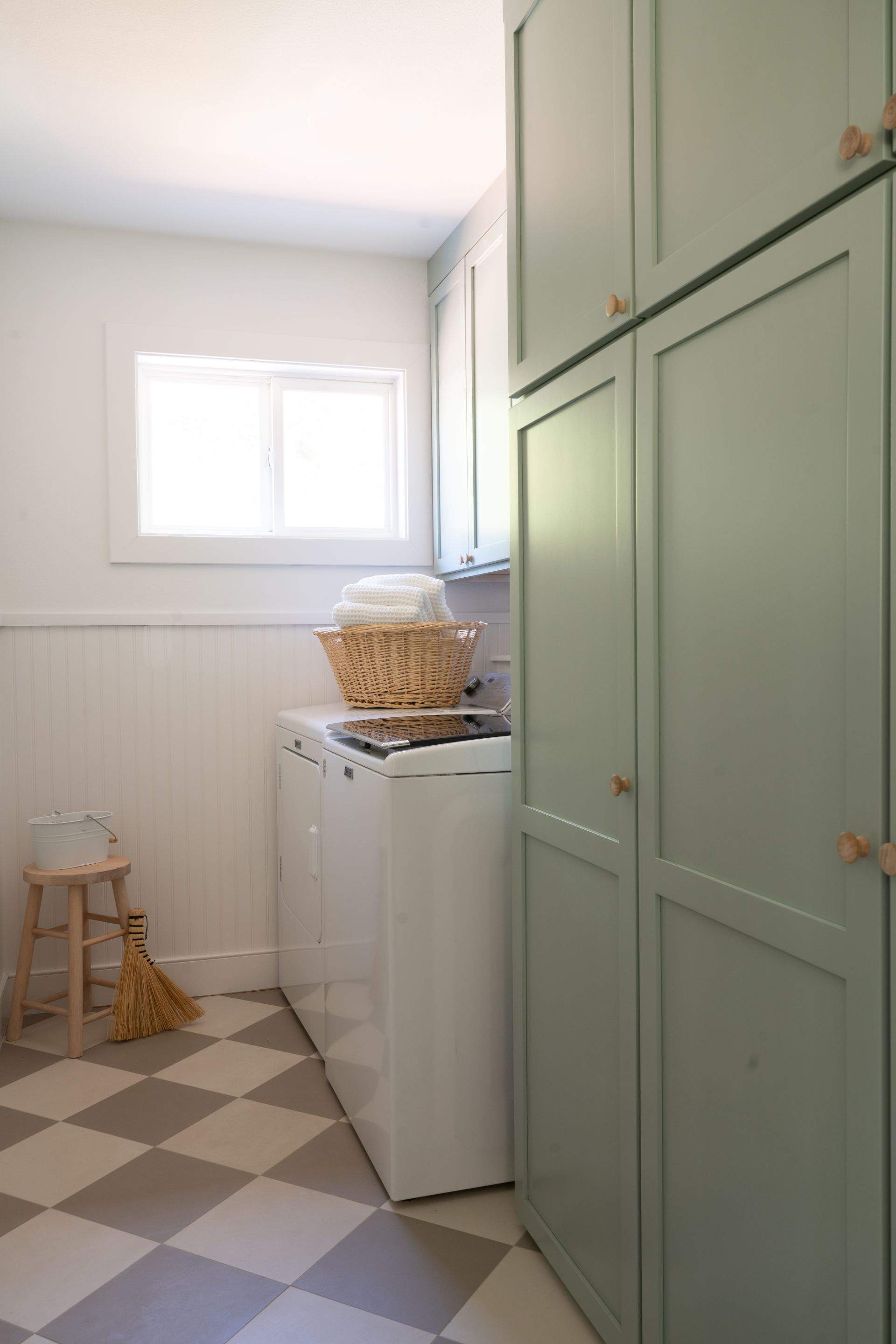 South Everett Remodel by LinMak Construction