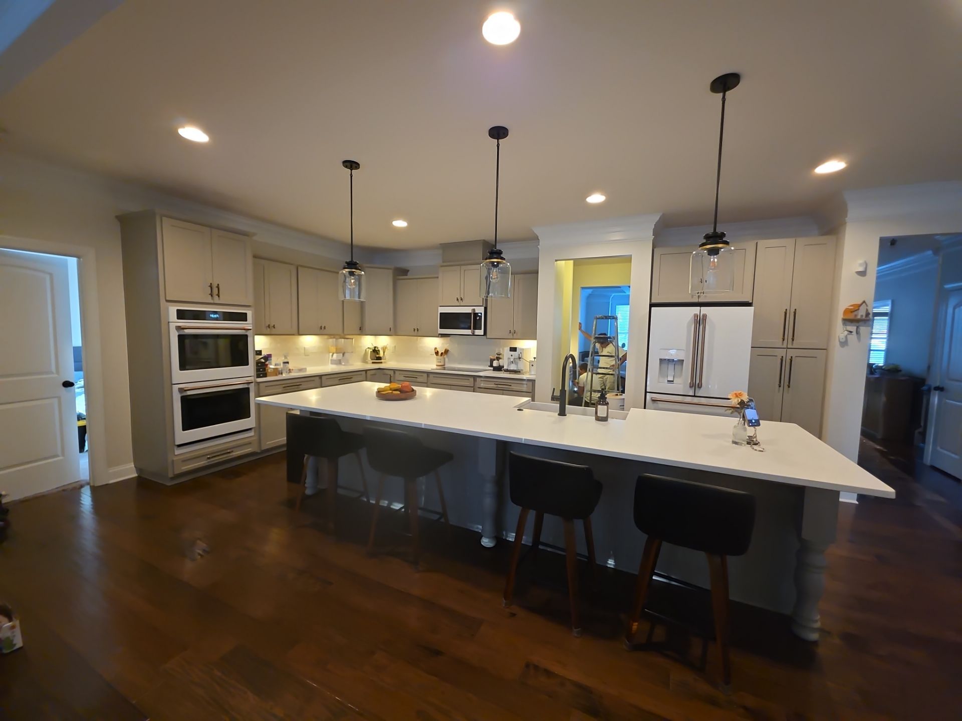 From Dated to Dazzling: A Bright Kitchen Transformation in Holly Springs by Elite Remodeling and Design LLC