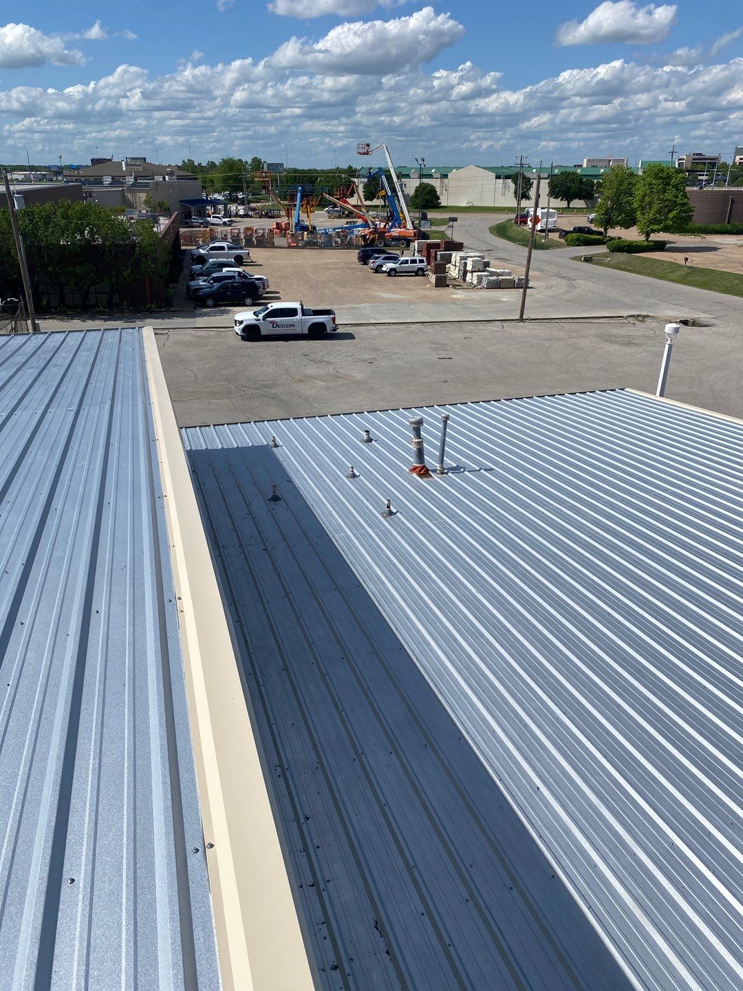 Metal Roof Project in Tulsa by Decor Roofing & Restoration