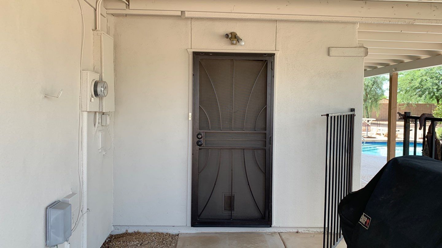 Ranch / Parapet Style; Single Family Home by Crash of Rhinos Painting & Garage Floors
