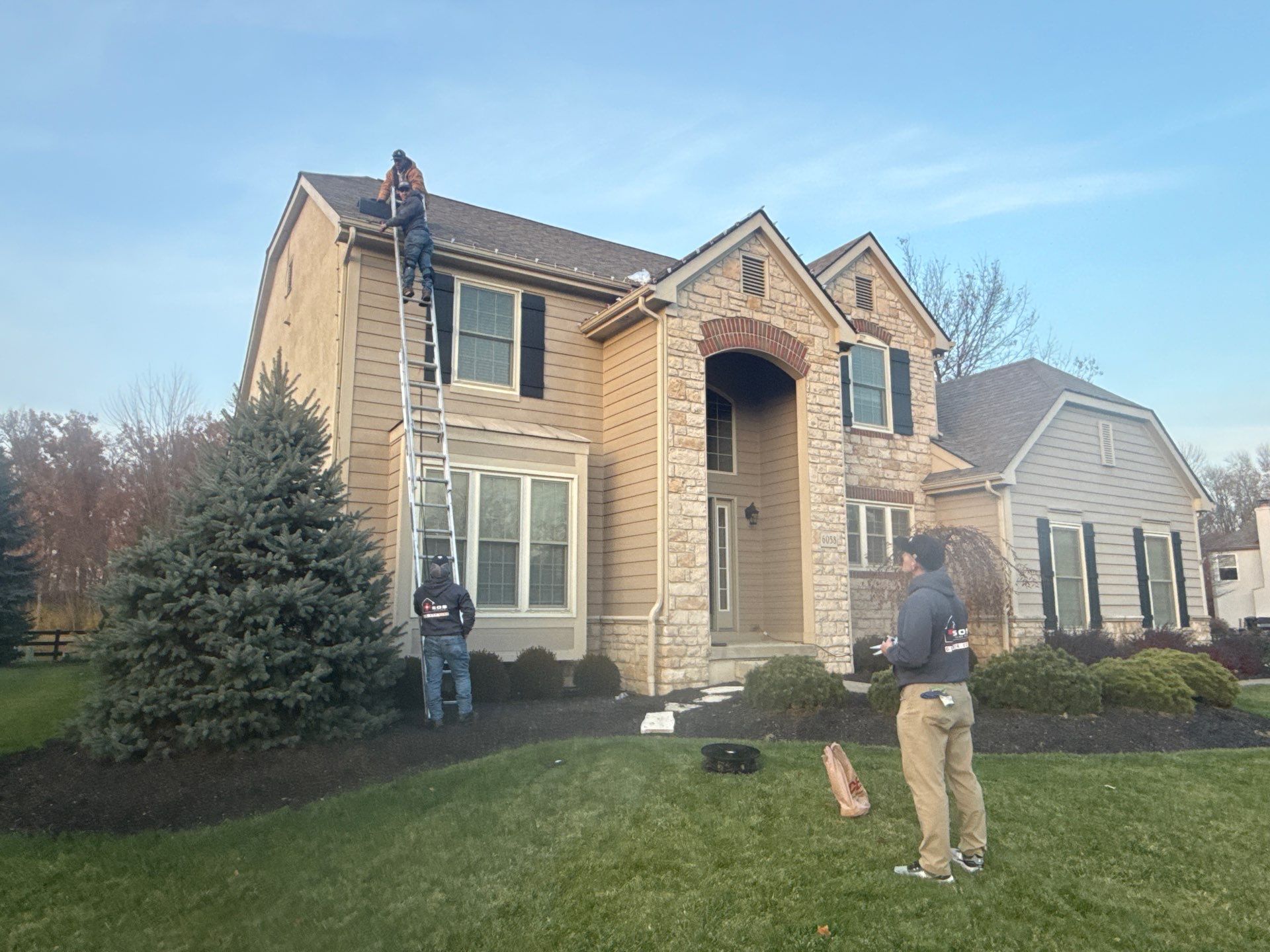 Holiday lights by SOS Home Ohio