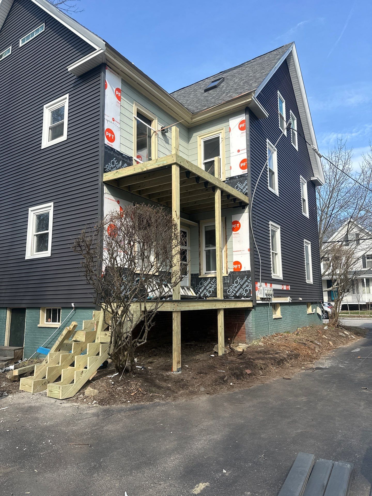 Portsmouth, New Hampshire - Siding Installation by Tall pine roofing