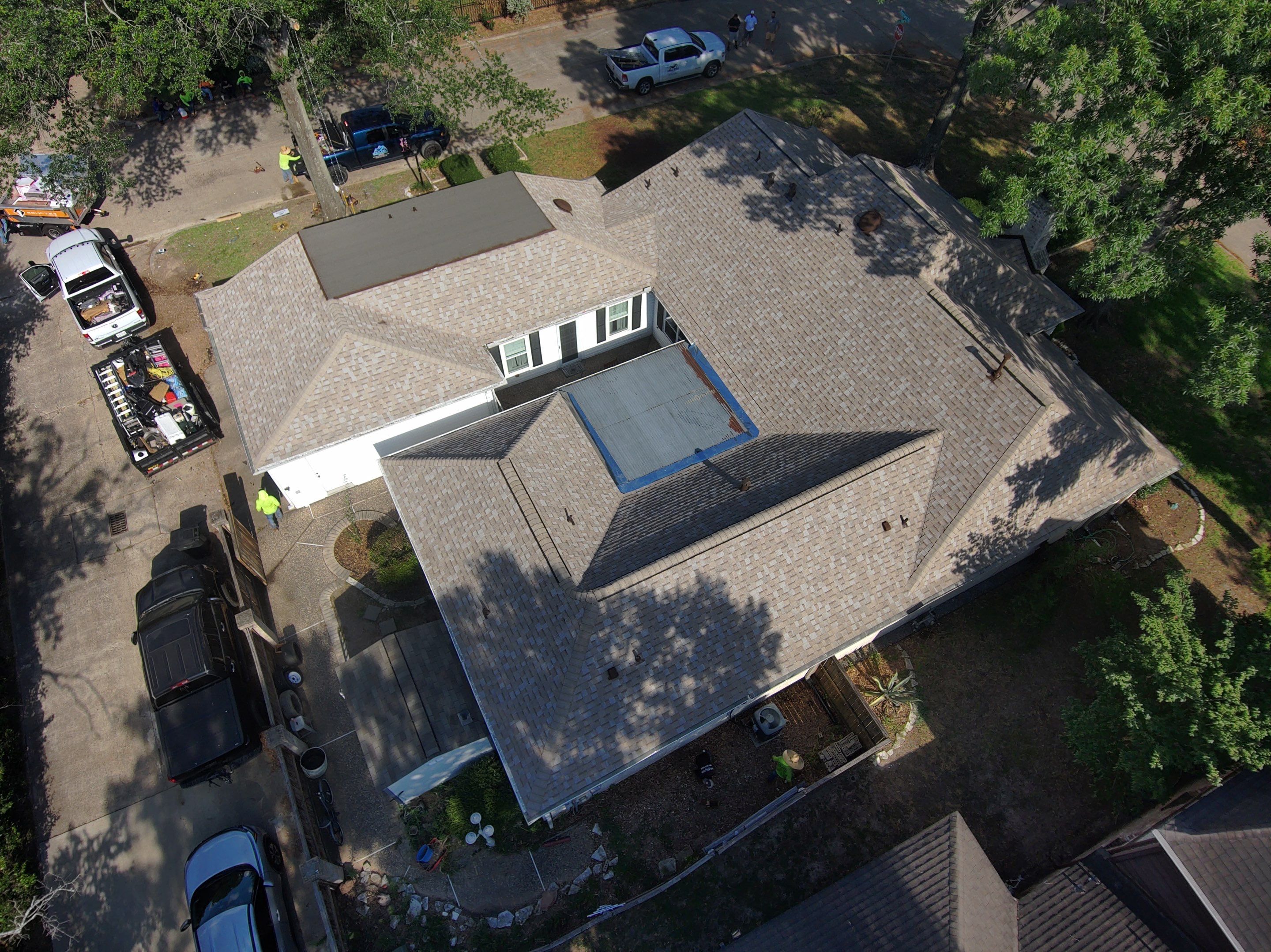 Residential Roofing Installation using Owen's Corning Duration (Lifetime) Shingles by Roof Repair Company