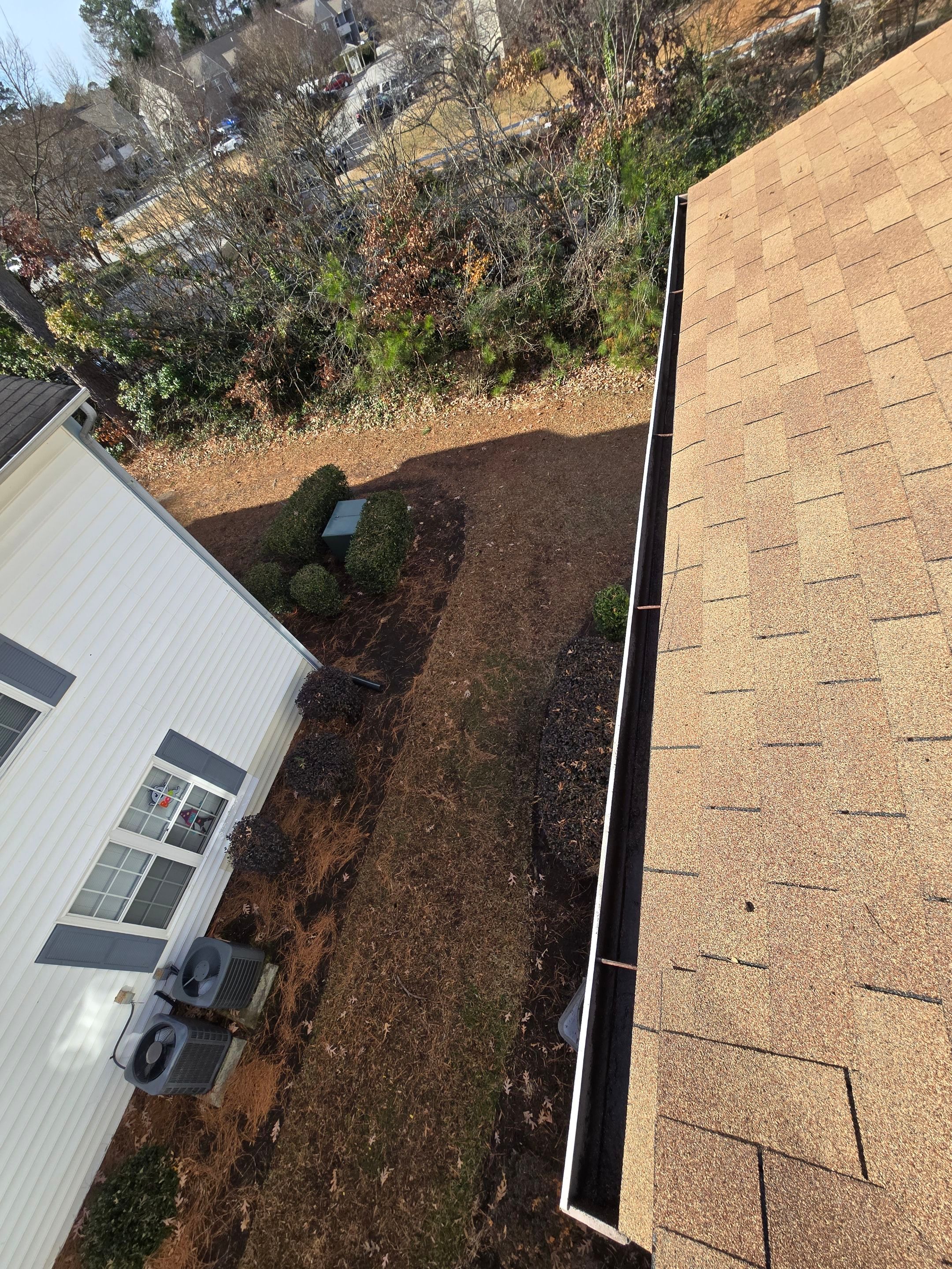 Commercial gutter cleaning Chesapeake, VA after photo with clean gutters