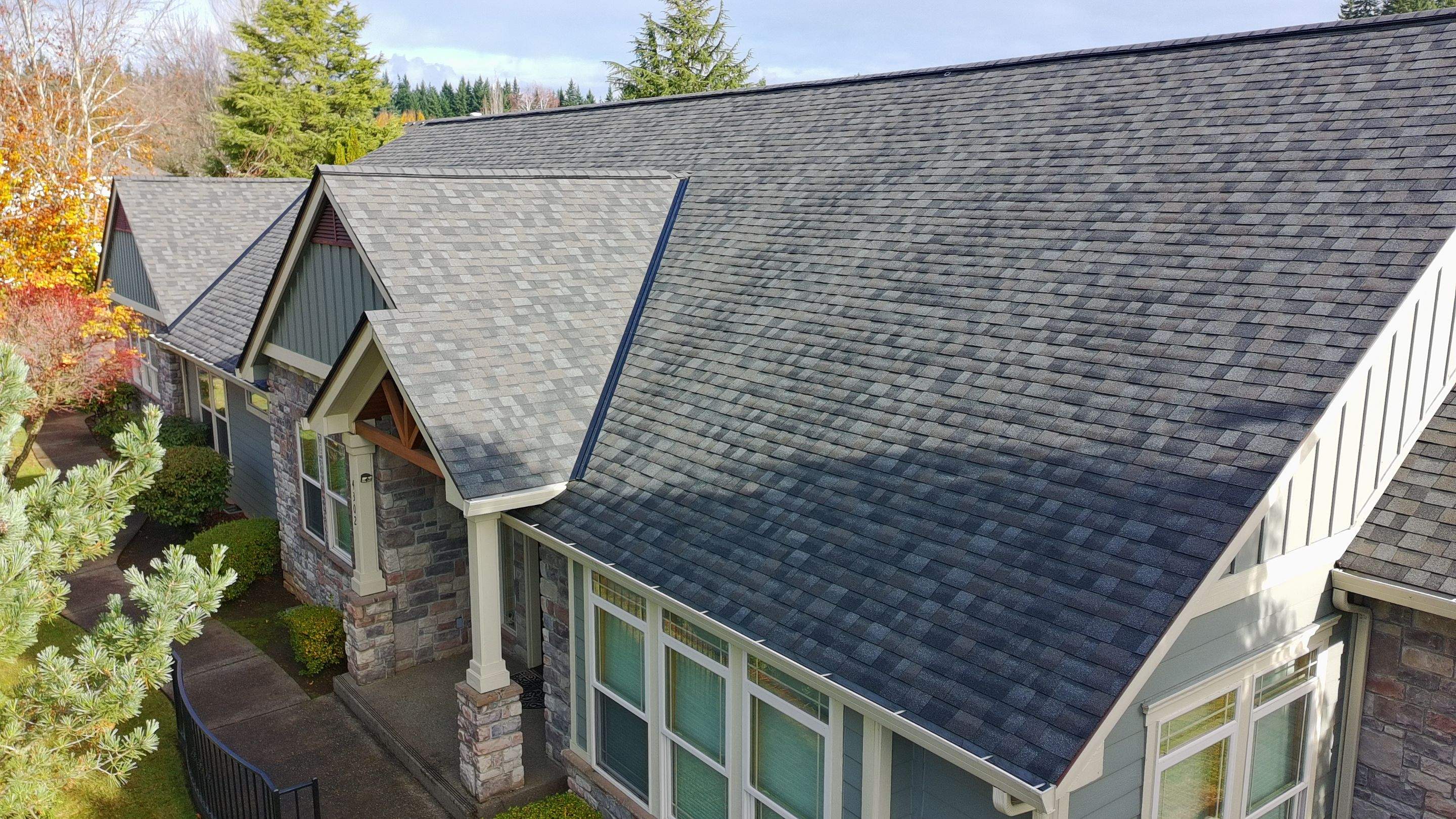 Williamsburg Gray | Roof Replacement in Camas, WA 98607 by Valiant Roofing, LLC