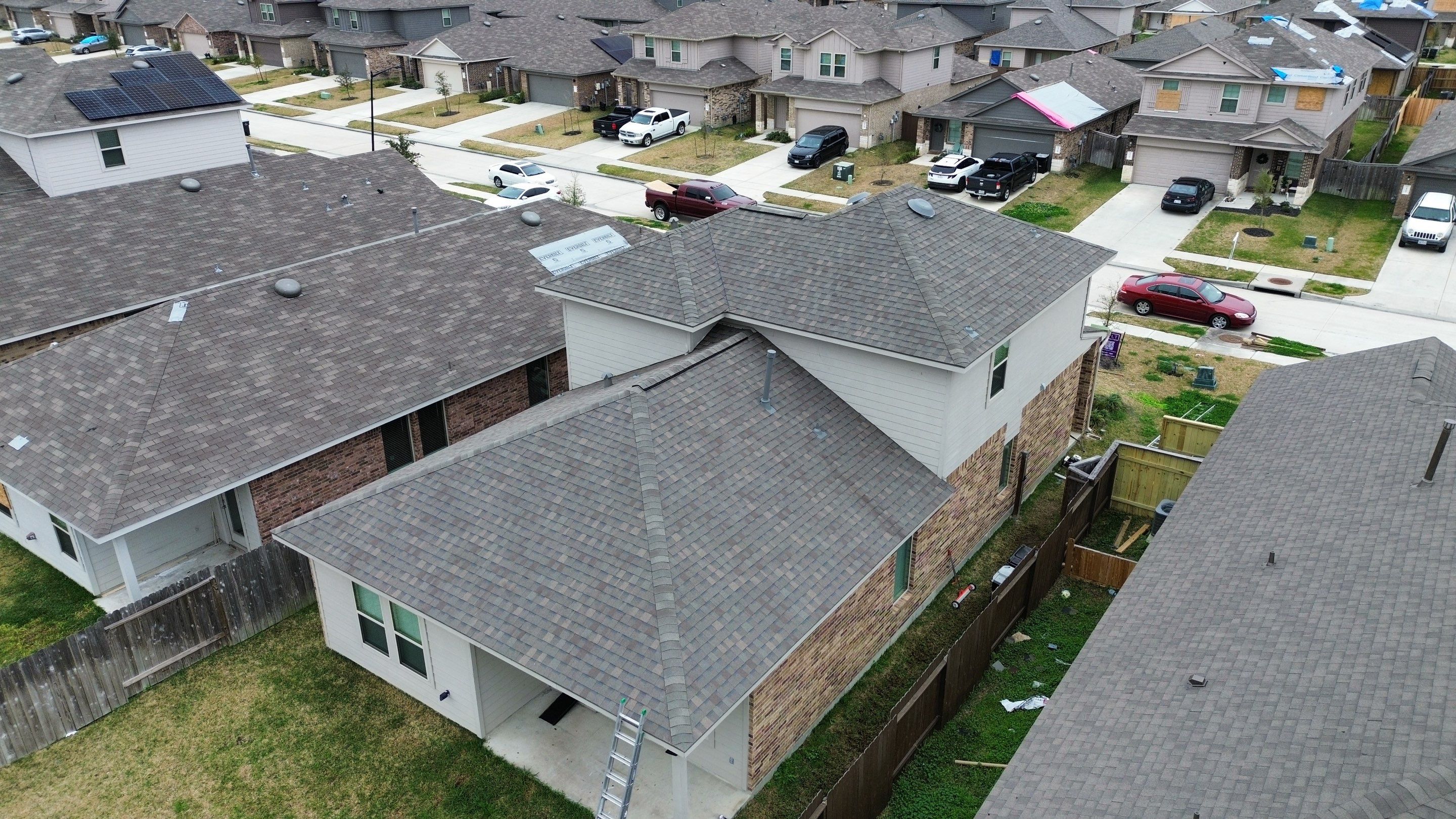 New Caney Roof Installation using Atlas Pinnacle Pristine by Modern BYLT Roofing & Construction