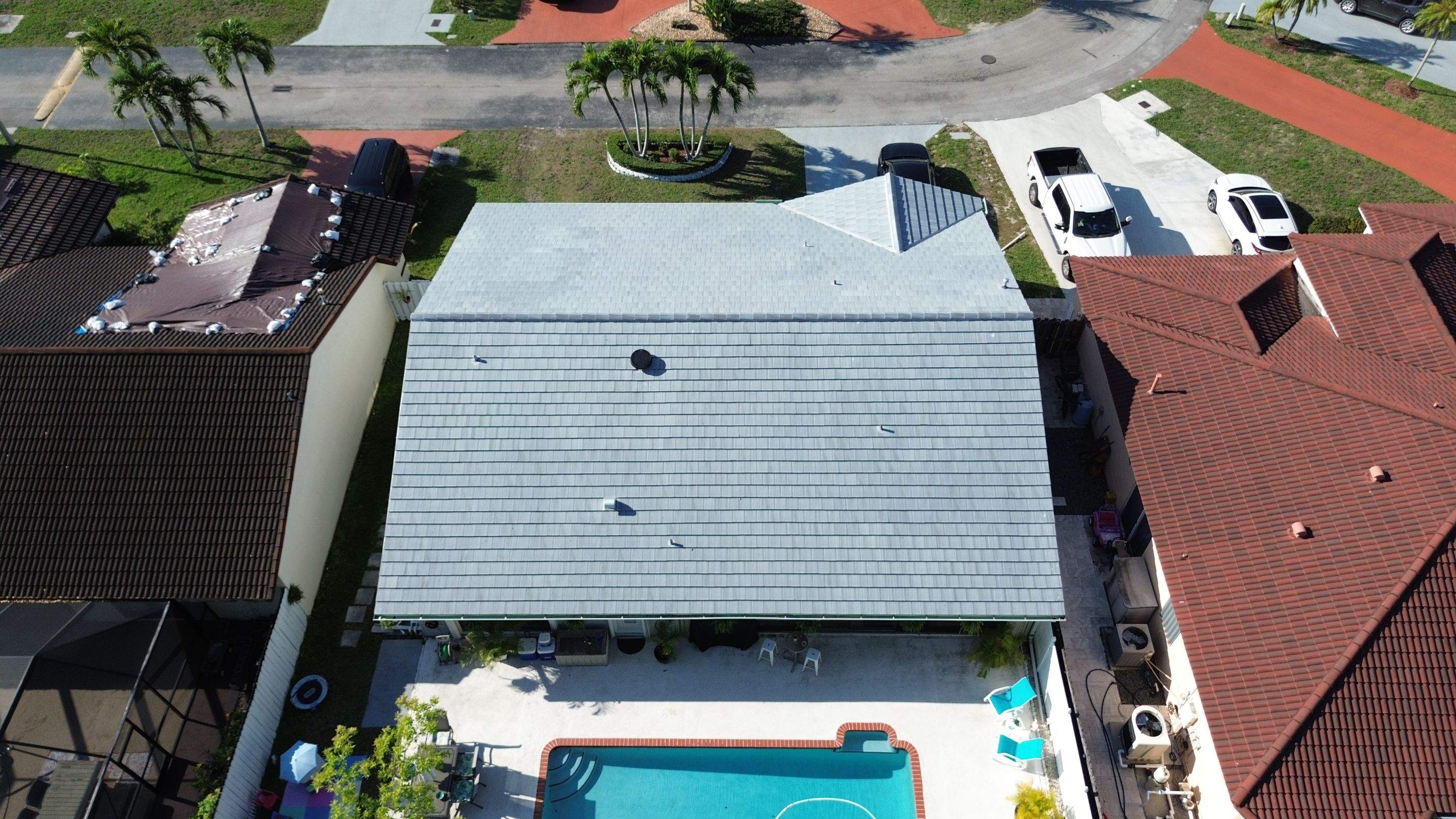 Crown - Windsor Slate - Moonlight Gray Blend by Istueta Roofing