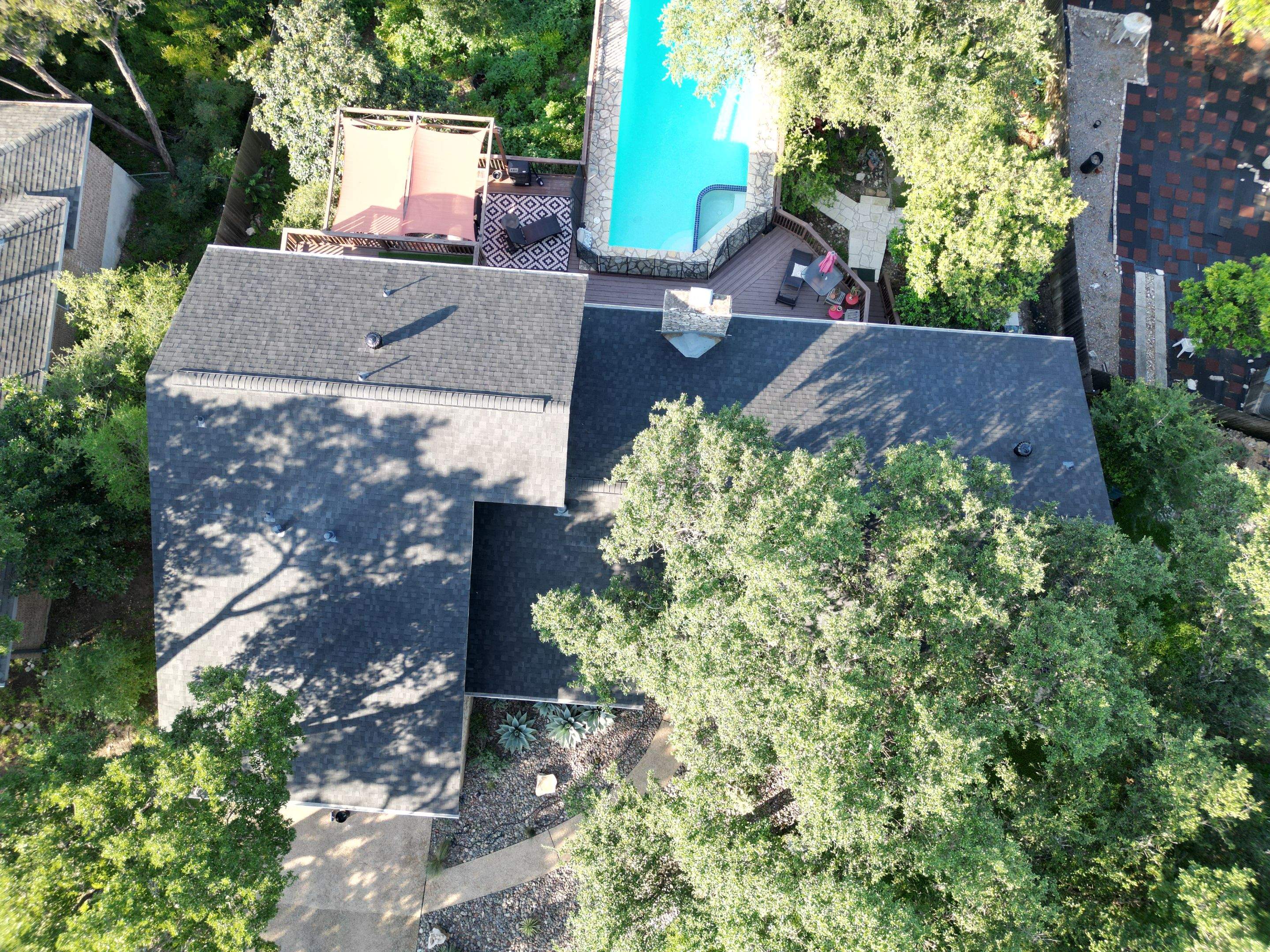 Onyx Black - Owens Corning TrueDefinition Duration by RoofsOnly.com