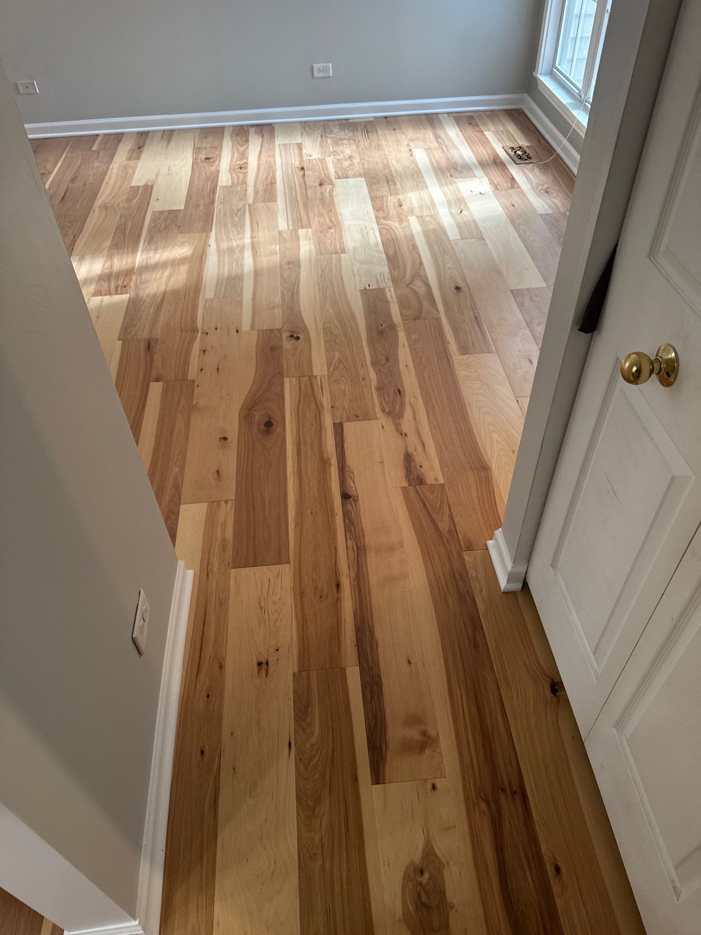 Vinyl plank by FIRST SOLUTION