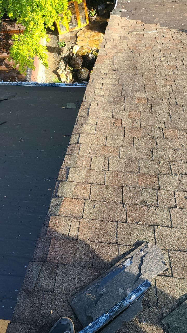 Dumfries: CertainTeed Landmark Pro Designer Shingles in Max Def Weathered Wood by RM Banning, Inc.