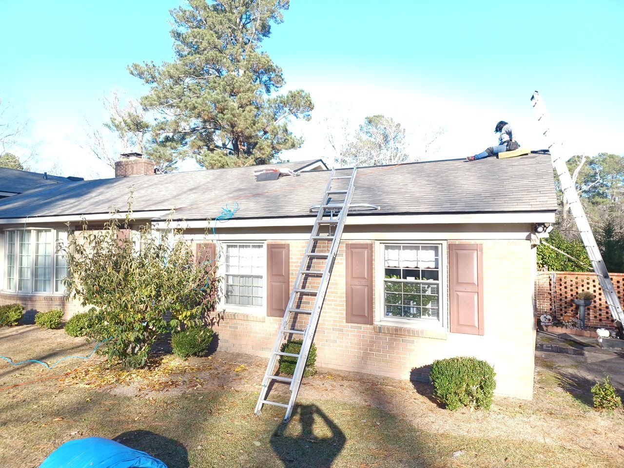 Residential Roofing Installation using Owens Corning Oakridge- Williamsburg Gray by Indigo State Roofing