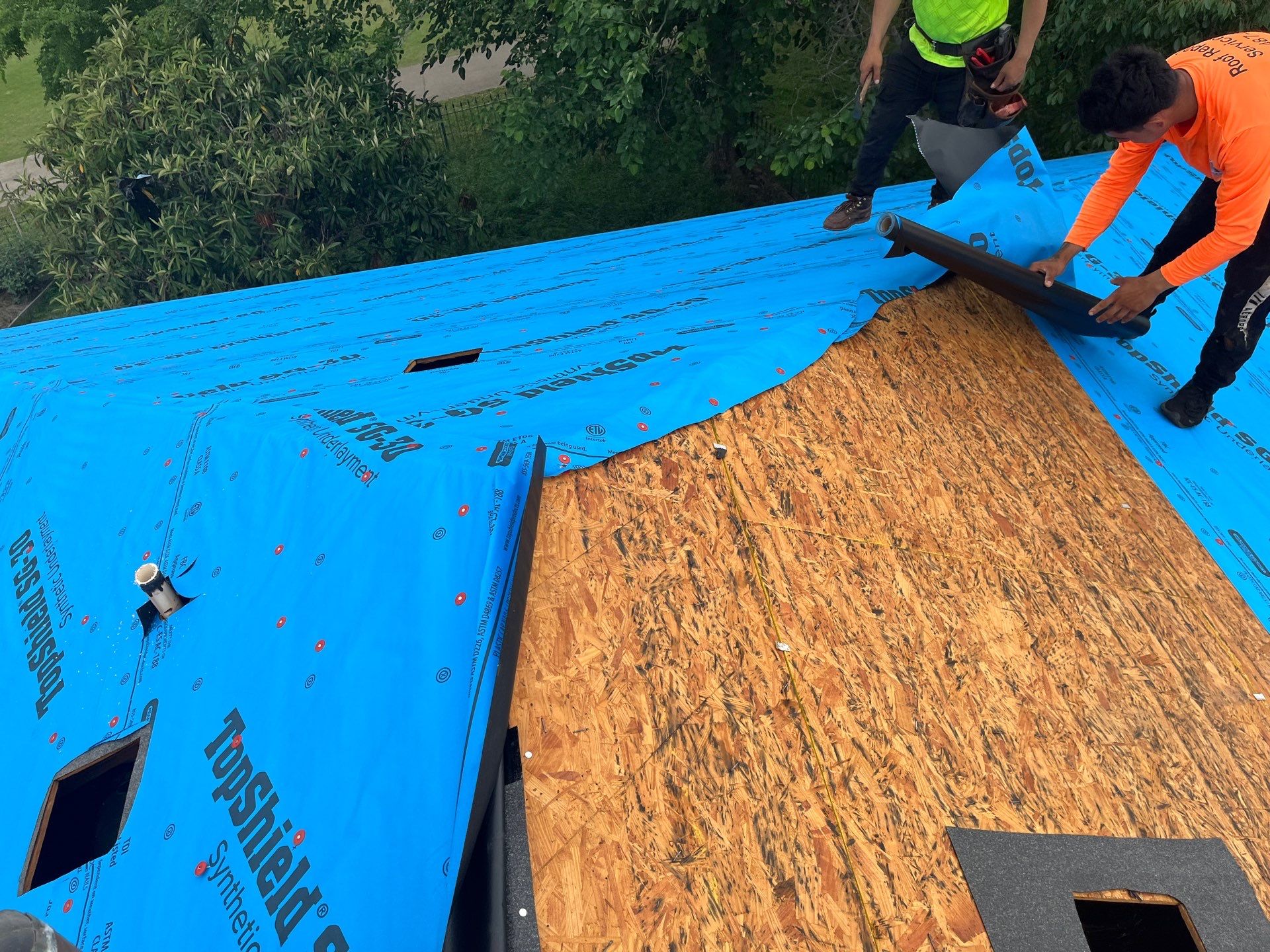 Residential Roofing Installation using Owen's Corning Duration (Lifetime) Shingles by Roof Repair Company