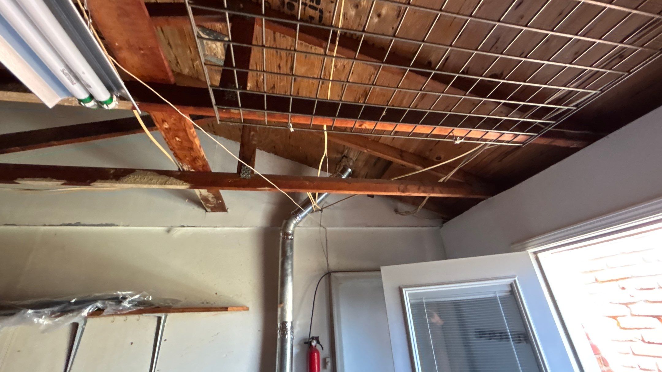 Siding Replacement using Alside Charcoal Smoke and Roof Replacement using Owens Corning Peppercorn by 180 Contractors