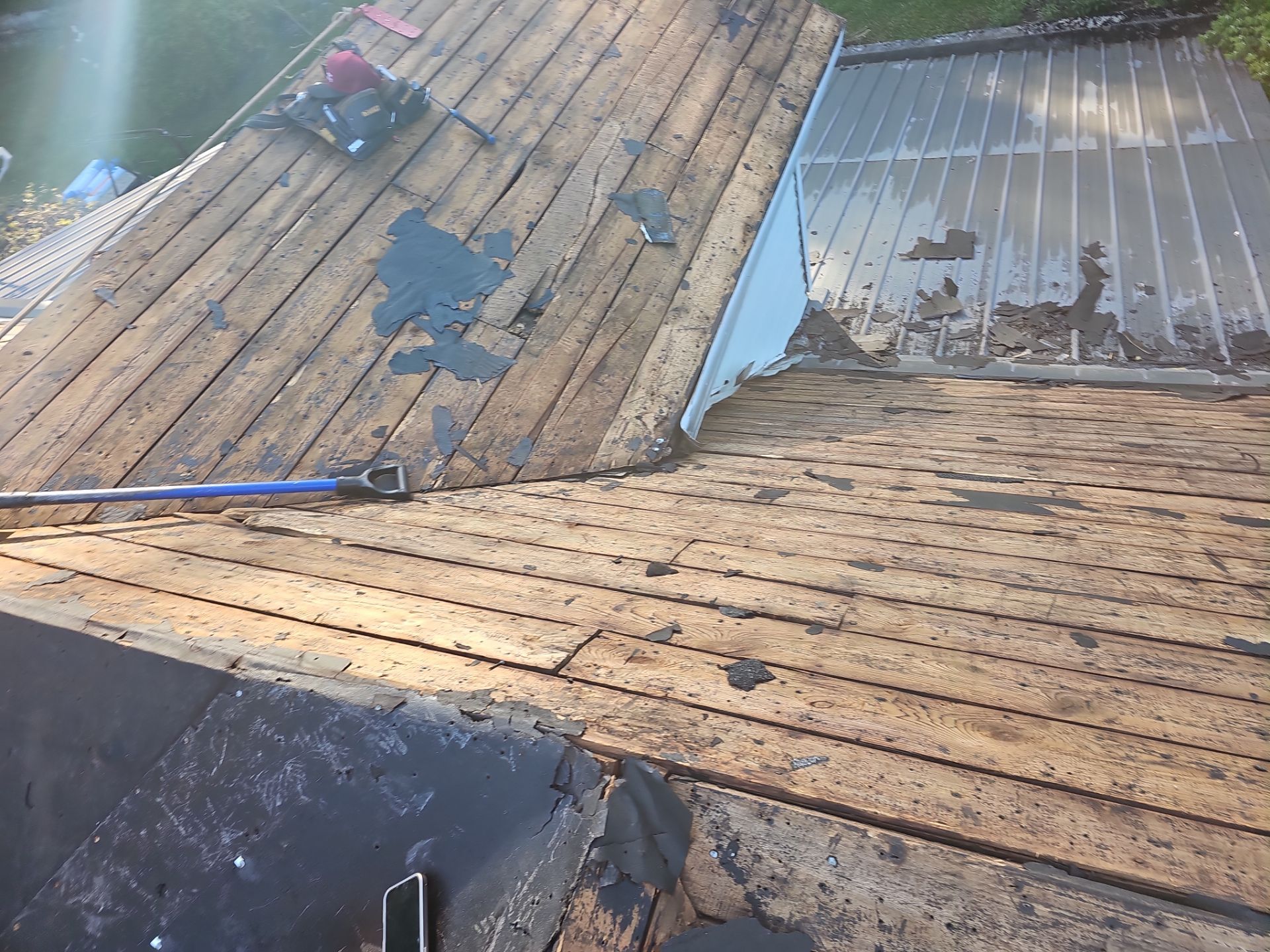 Roof Replacement Landmark PRO Charcoal Black by Winchester Roofing